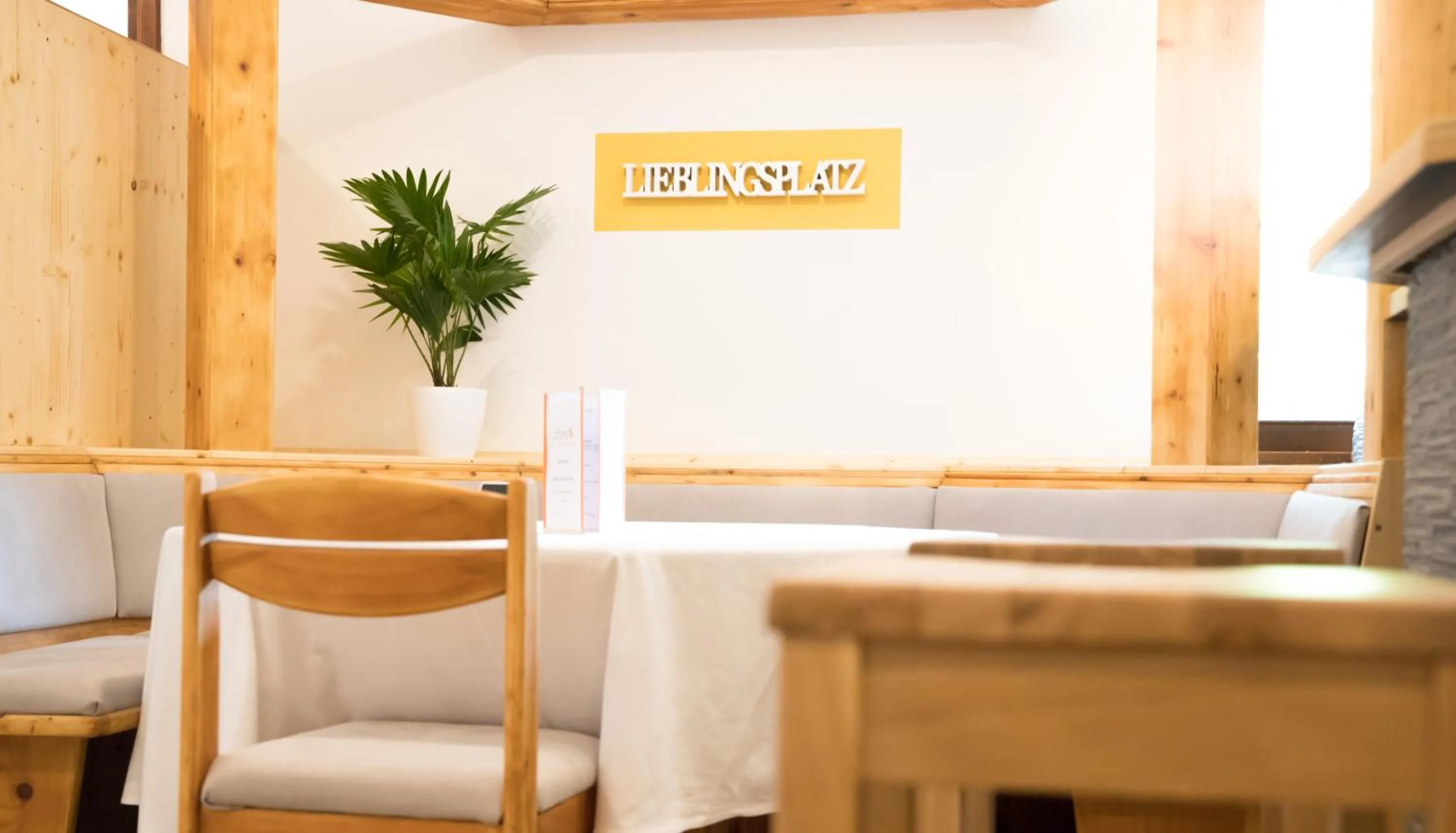 Lounge or bar in Aprico