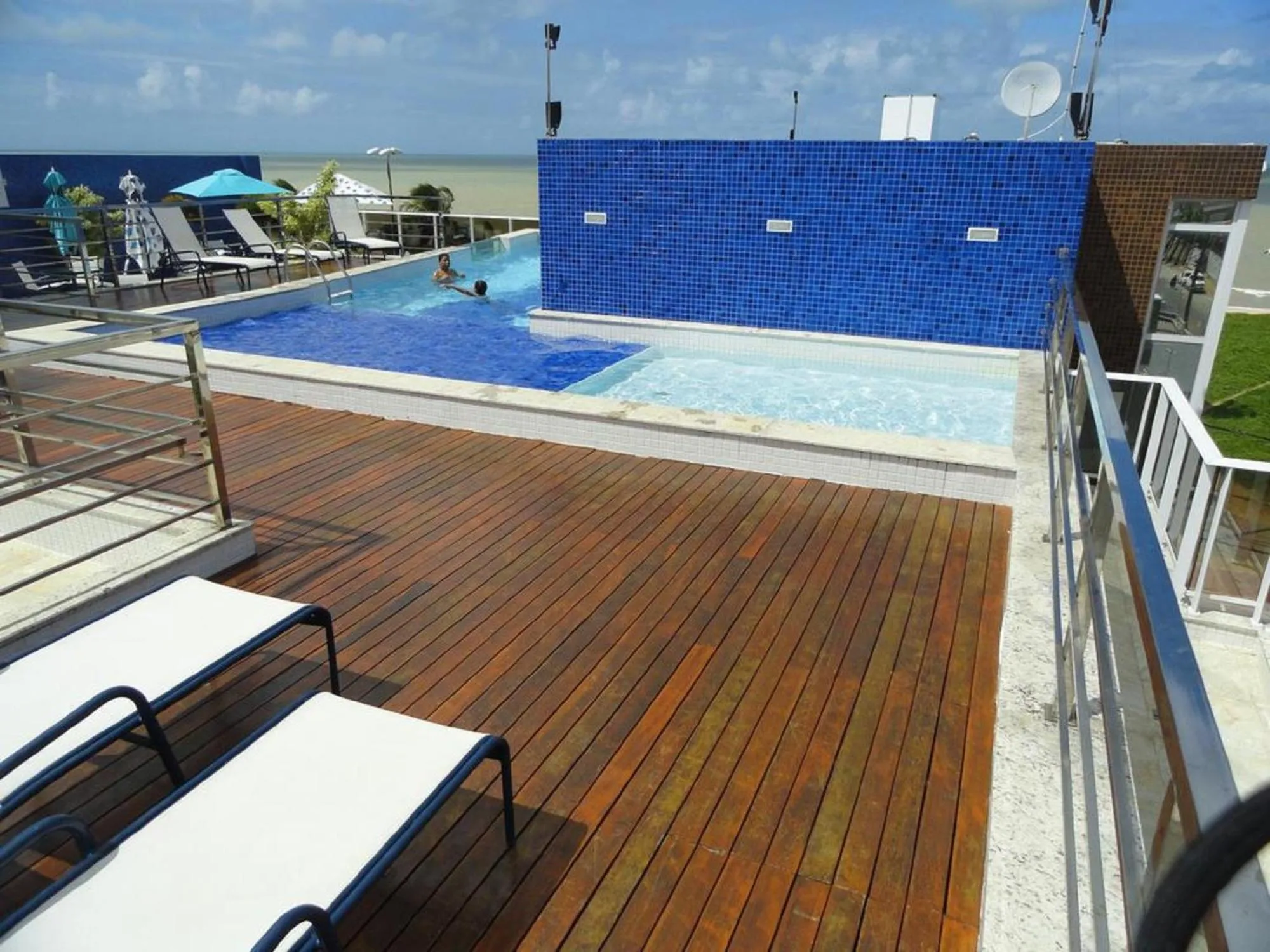 Pool view in Flat beira-mar TAMBAÚ