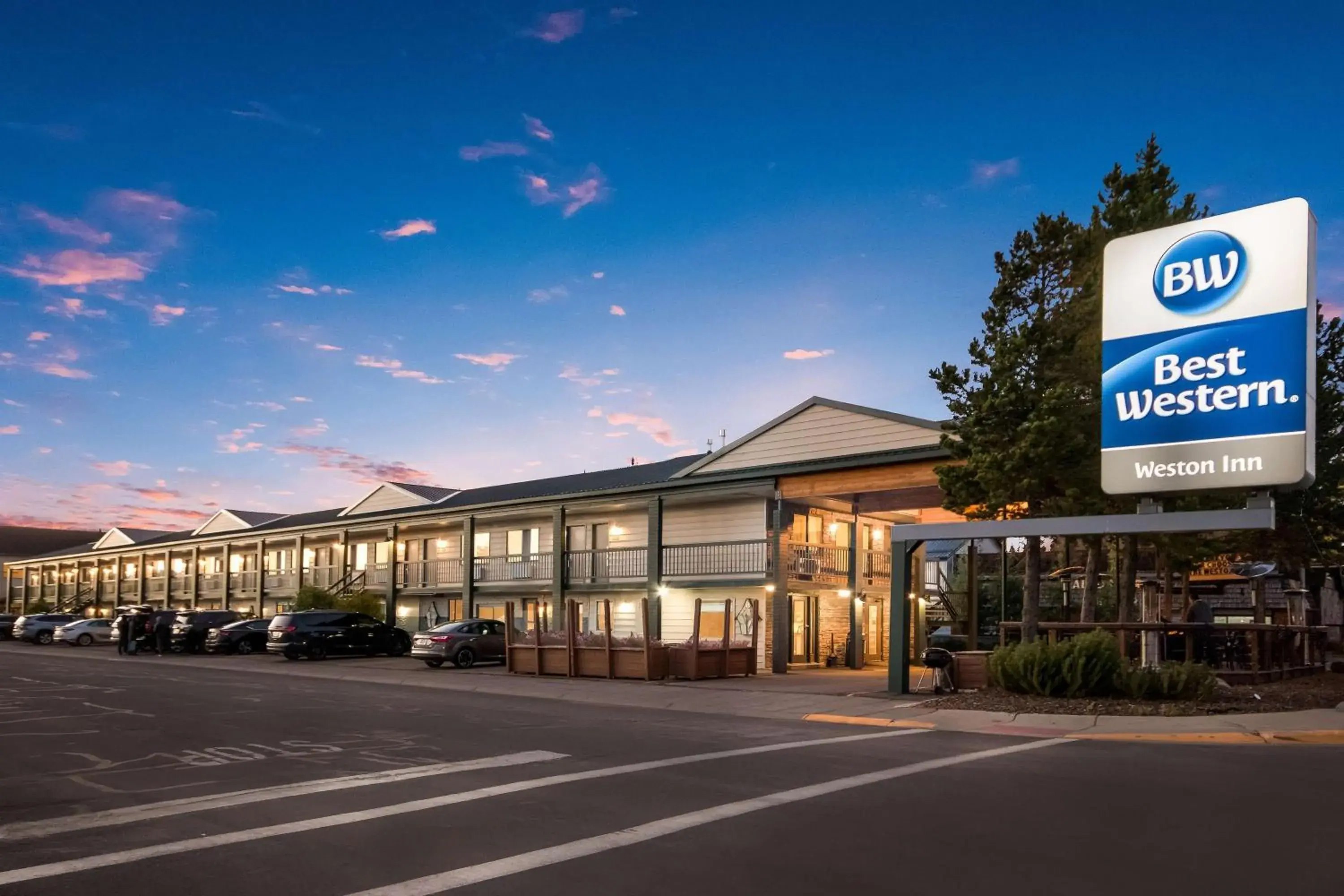 Property building in Best Western Weston Inn Property building in Best Western Weston Inn