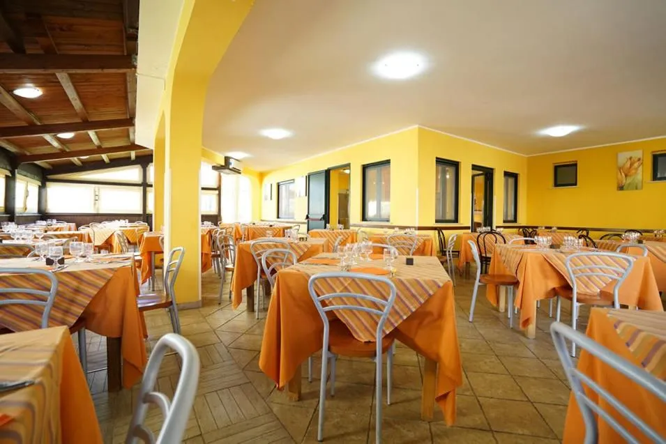 Restaurant/Places to Eat in Apulia Hotel Sellia Marina