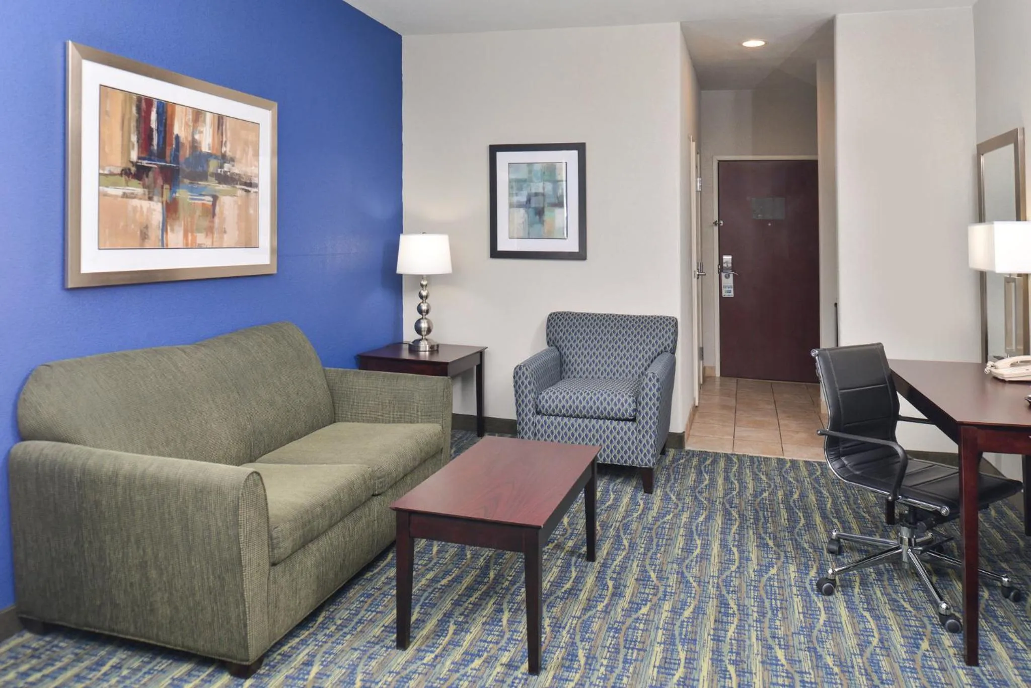 Photo of the whole room in Holiday Inn Express & Suites San Antonio South by IHG