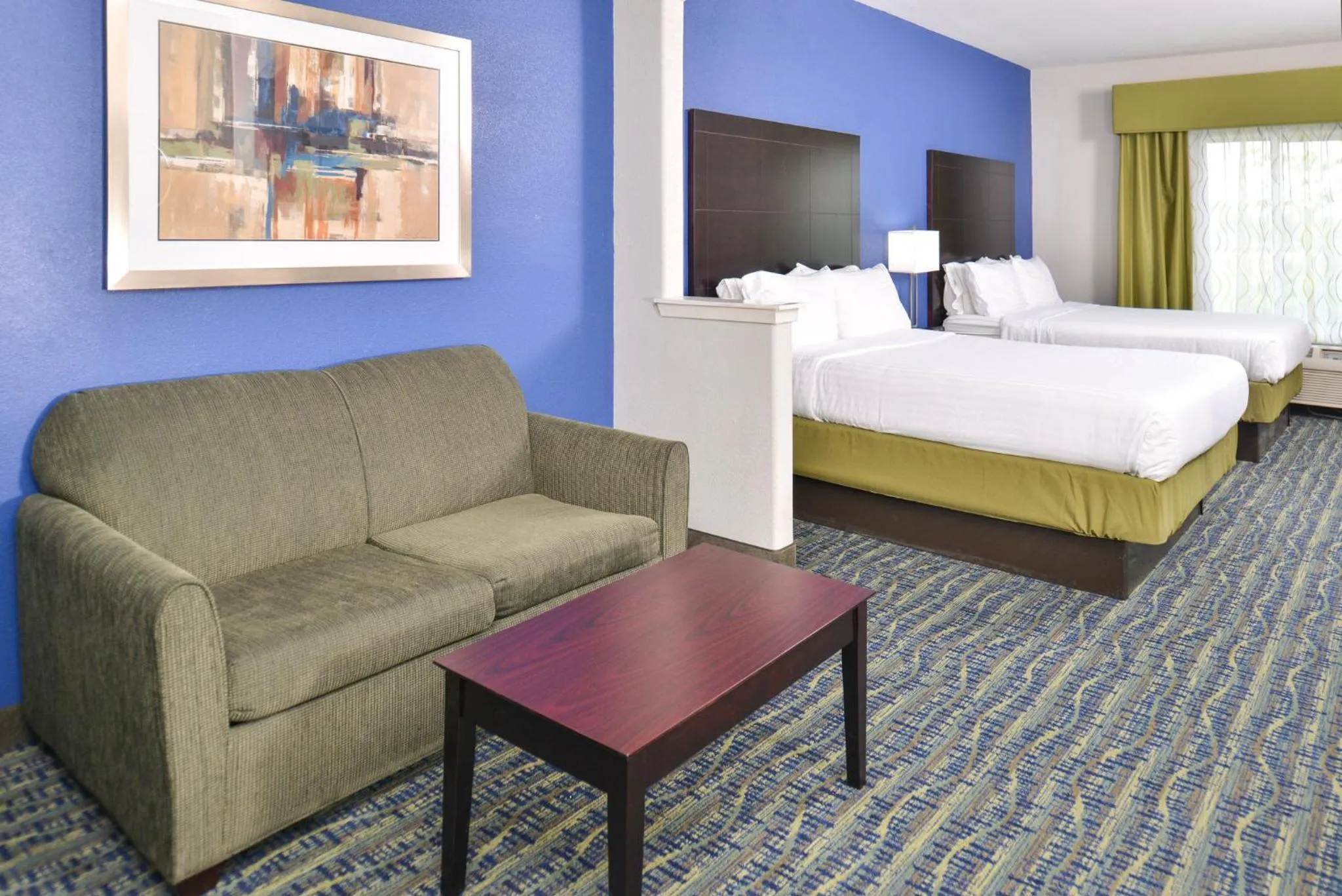 Photo of the whole room, Bed in Holiday Inn Express & Suites San Antonio South by IHG