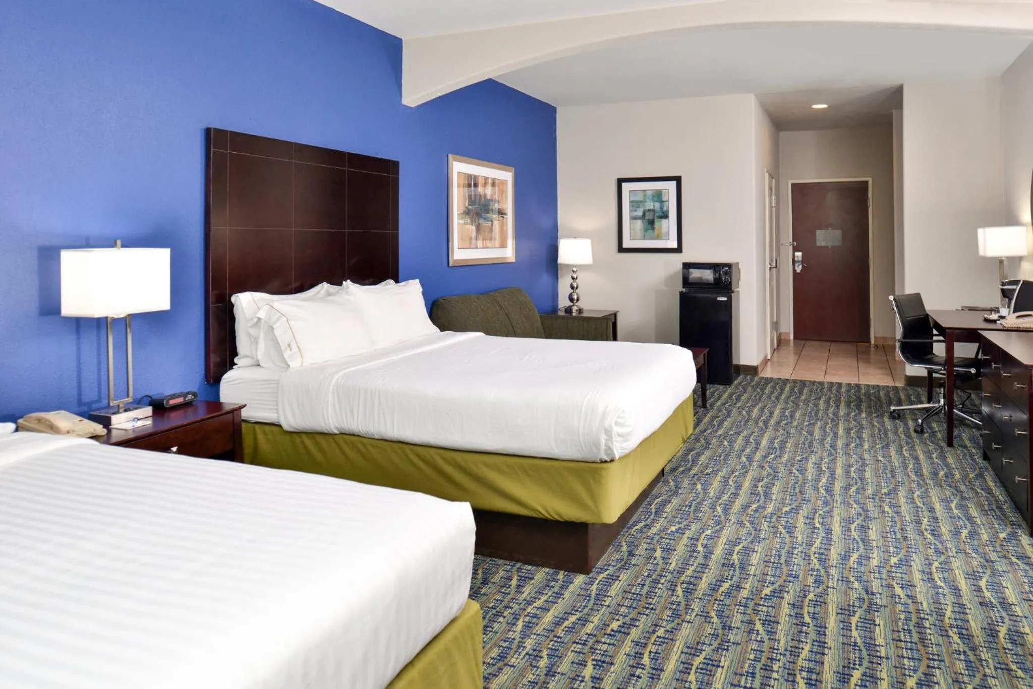 Photo of the whole room, Bed in Holiday Inn Express & Suites San Antonio South by IHG