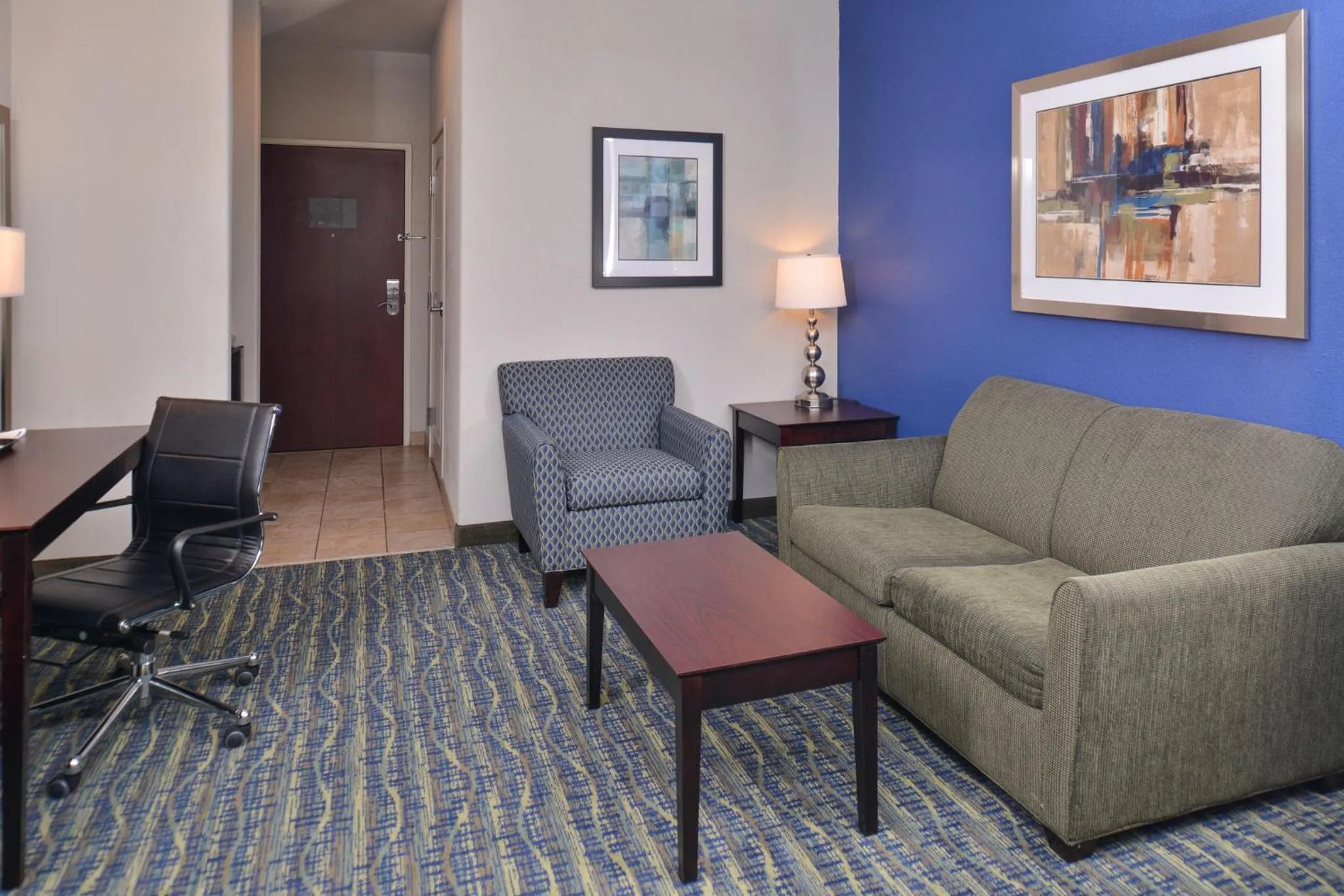 Photo of the whole room in Holiday Inn Express & Suites San Antonio South by IHG