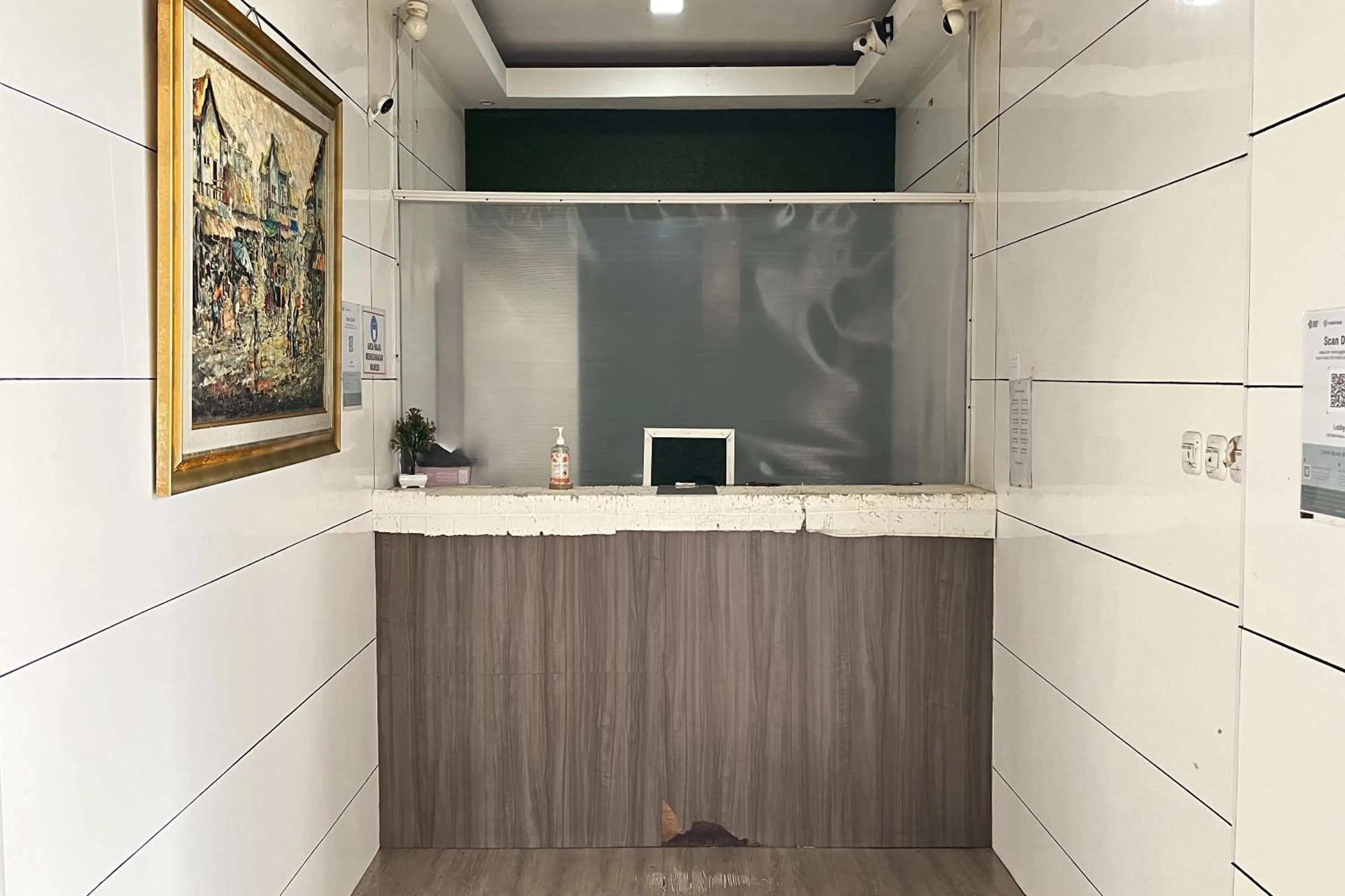 Lobby or reception, Kitchen/Kitchenette in Wisma Berkat