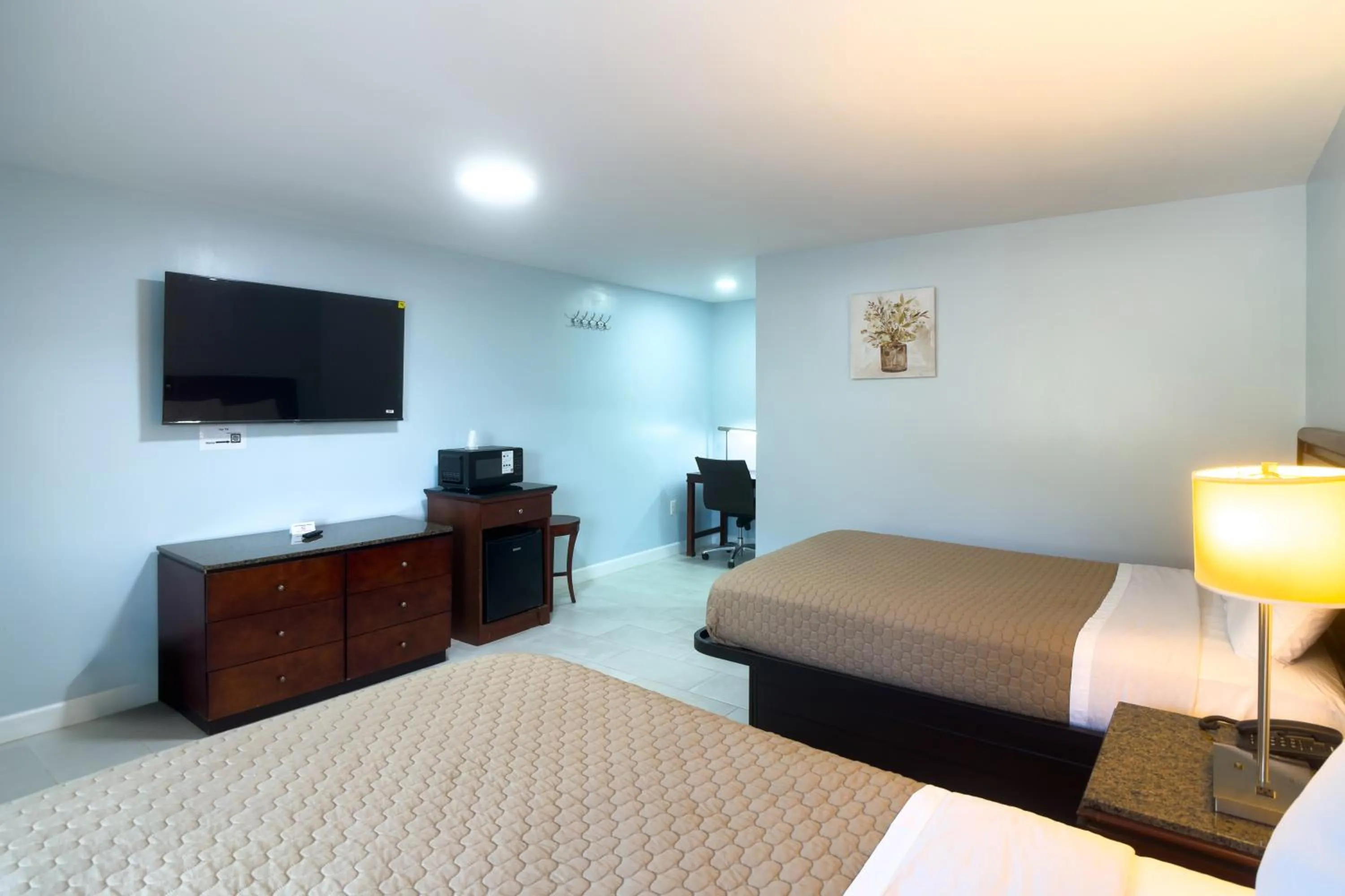 Bedroom, Bed in Imperial Inn by OYO Tazewell