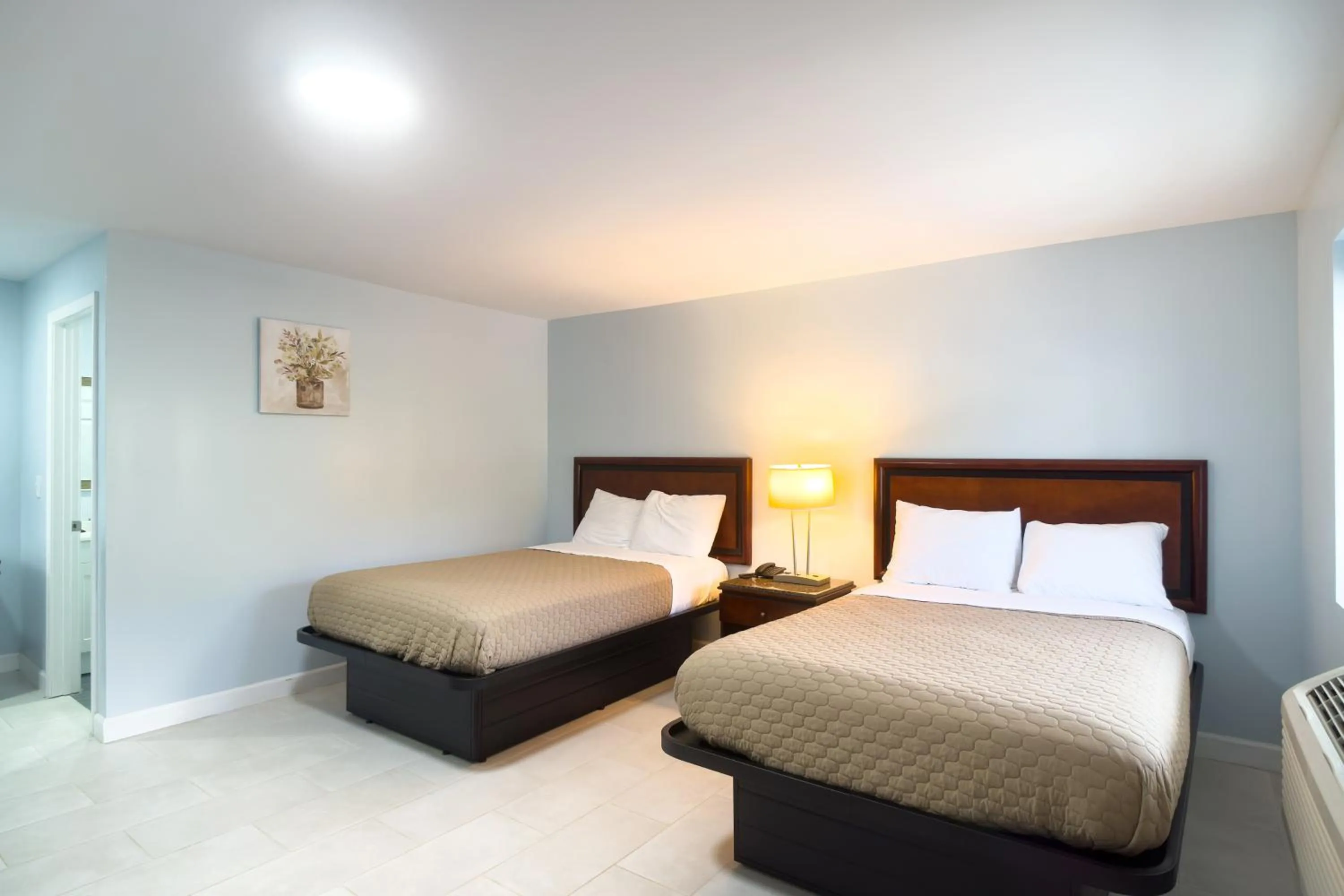 Bedroom, Bed in Imperial Inn by OYO Tazewell