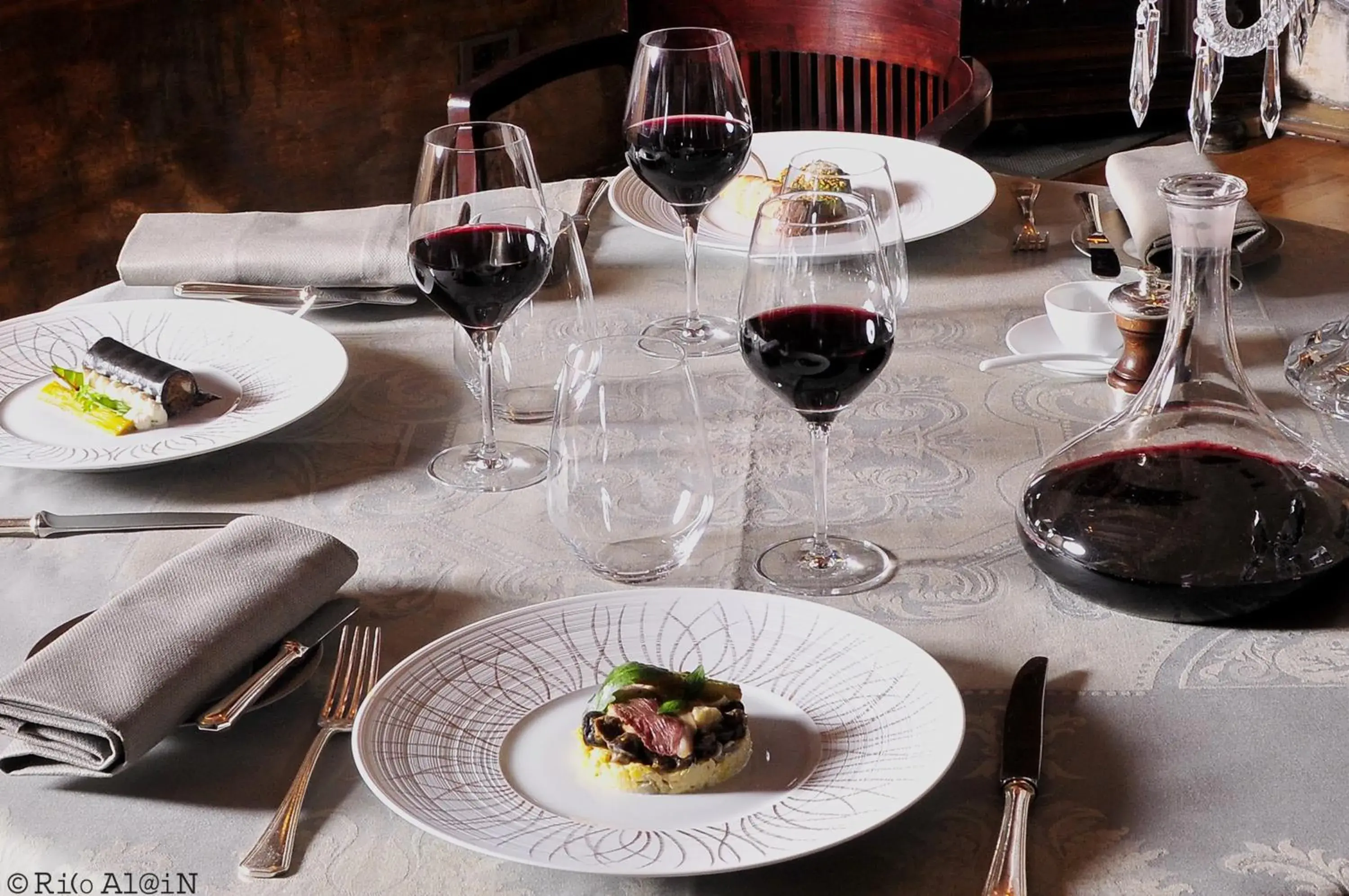 Restaurant/places to eat in Cour des Loges Lyon, A Radisson Collection Hotel Restaurant/places to eat in Cour des Loges Lyon, A Radisson Collection Hotel