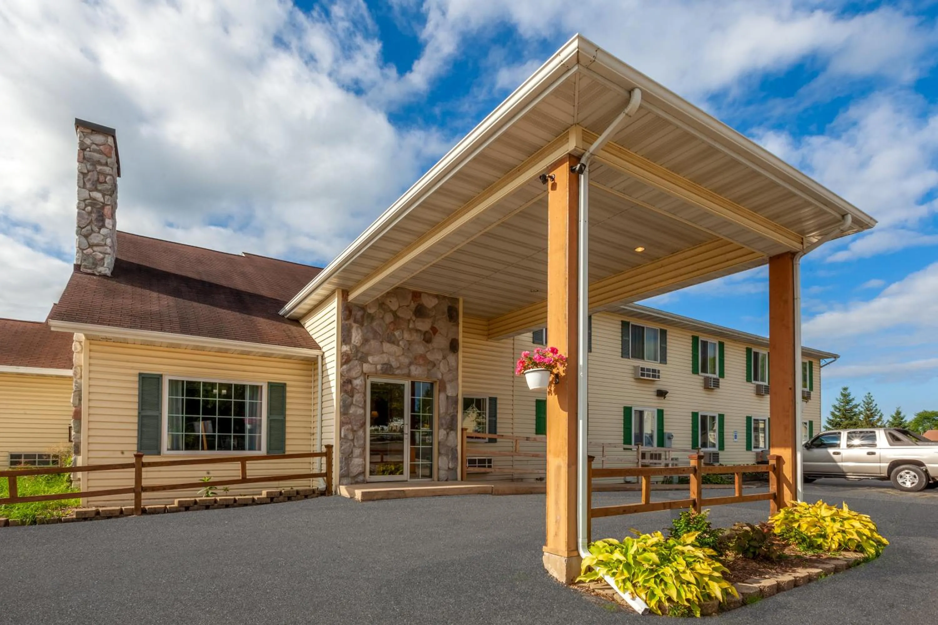 Property building in Super 8 by Wyndham Berlin WI