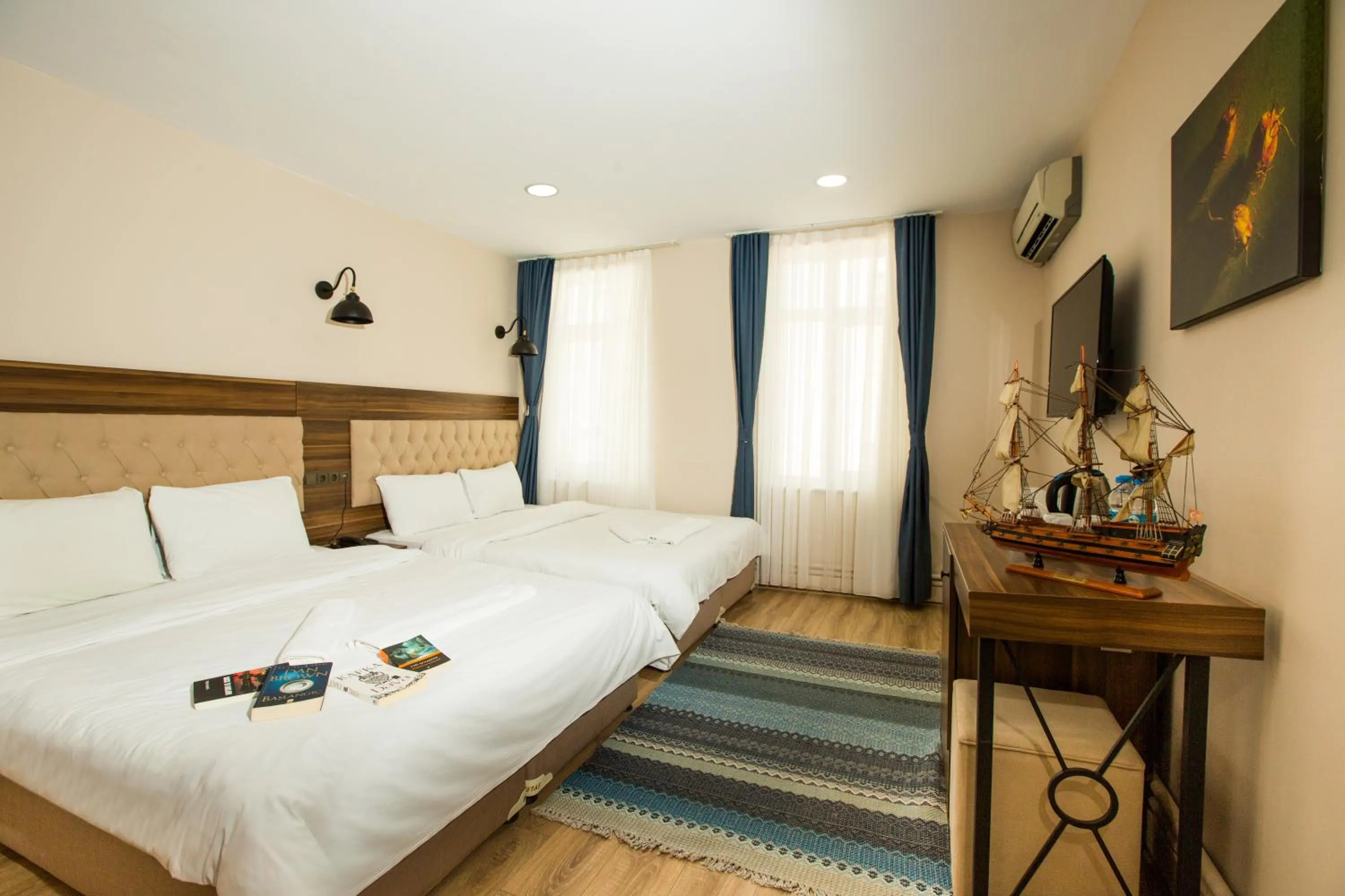 Bed in Corner Garden Hotel