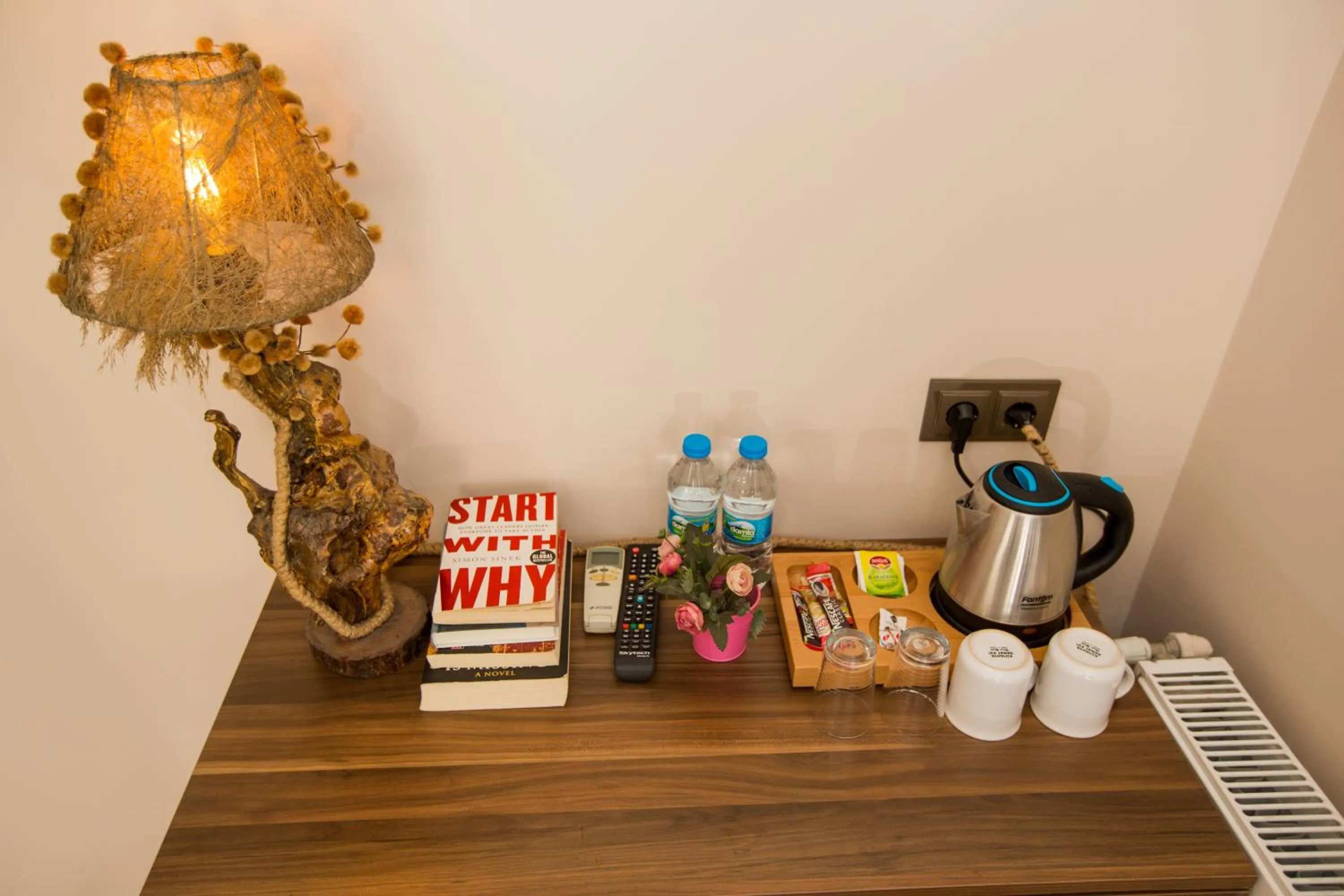 Coffee/tea facilities in Corner Garden Hotel