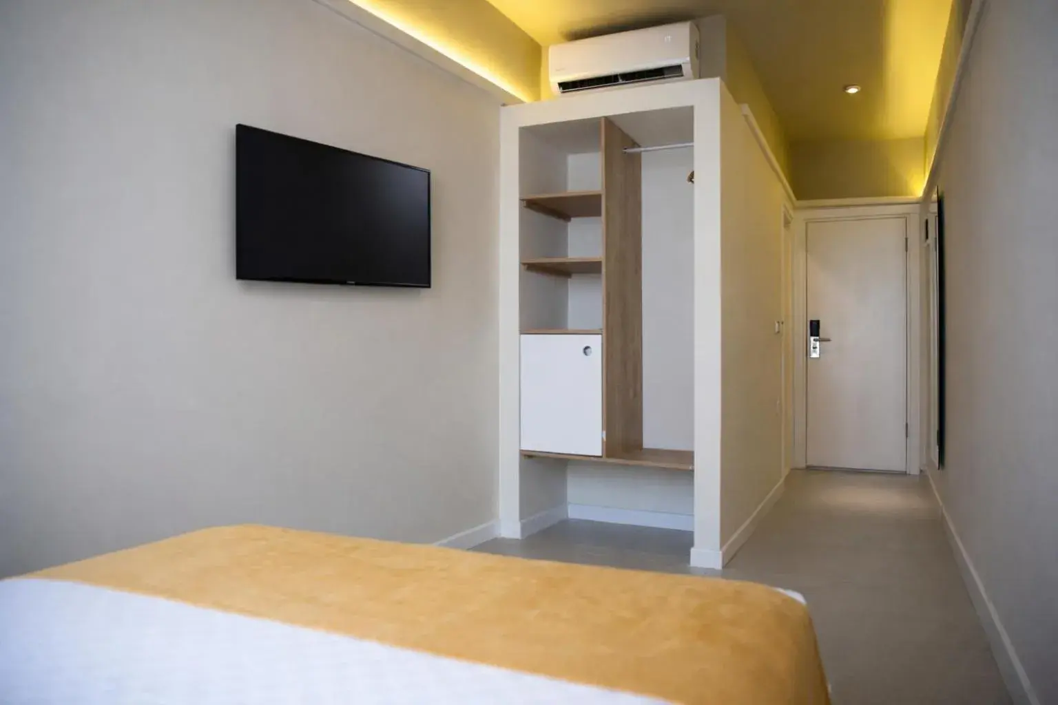 TV and multimedia, Bed in Oda Bodrum Gümüşlük TV and multimedia, Bed in Oda Bodrum Gümüşlük