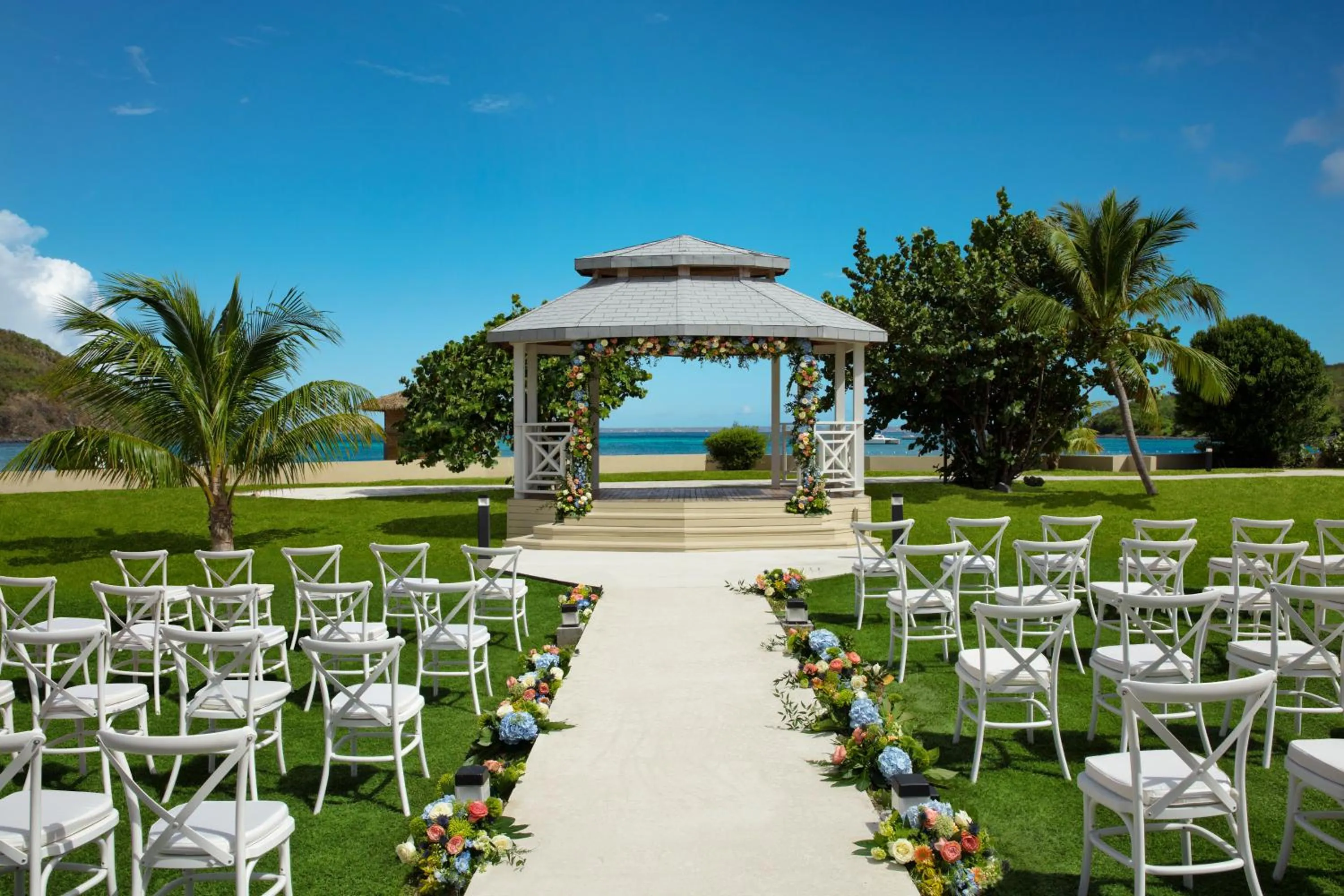 wedding in Secrets St Martin Resort & Spa - All Inclusive