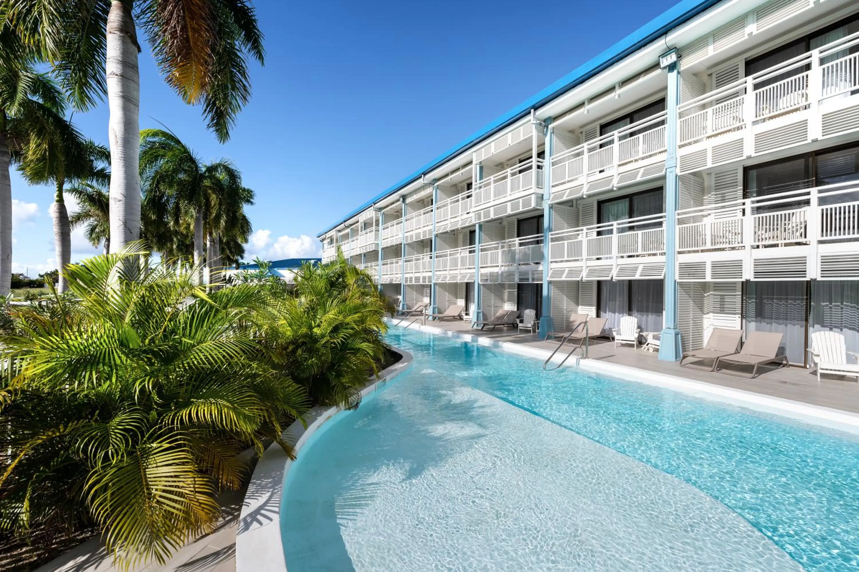 Swimming pool in Secrets St Martin Resort & Spa - All Inclusive