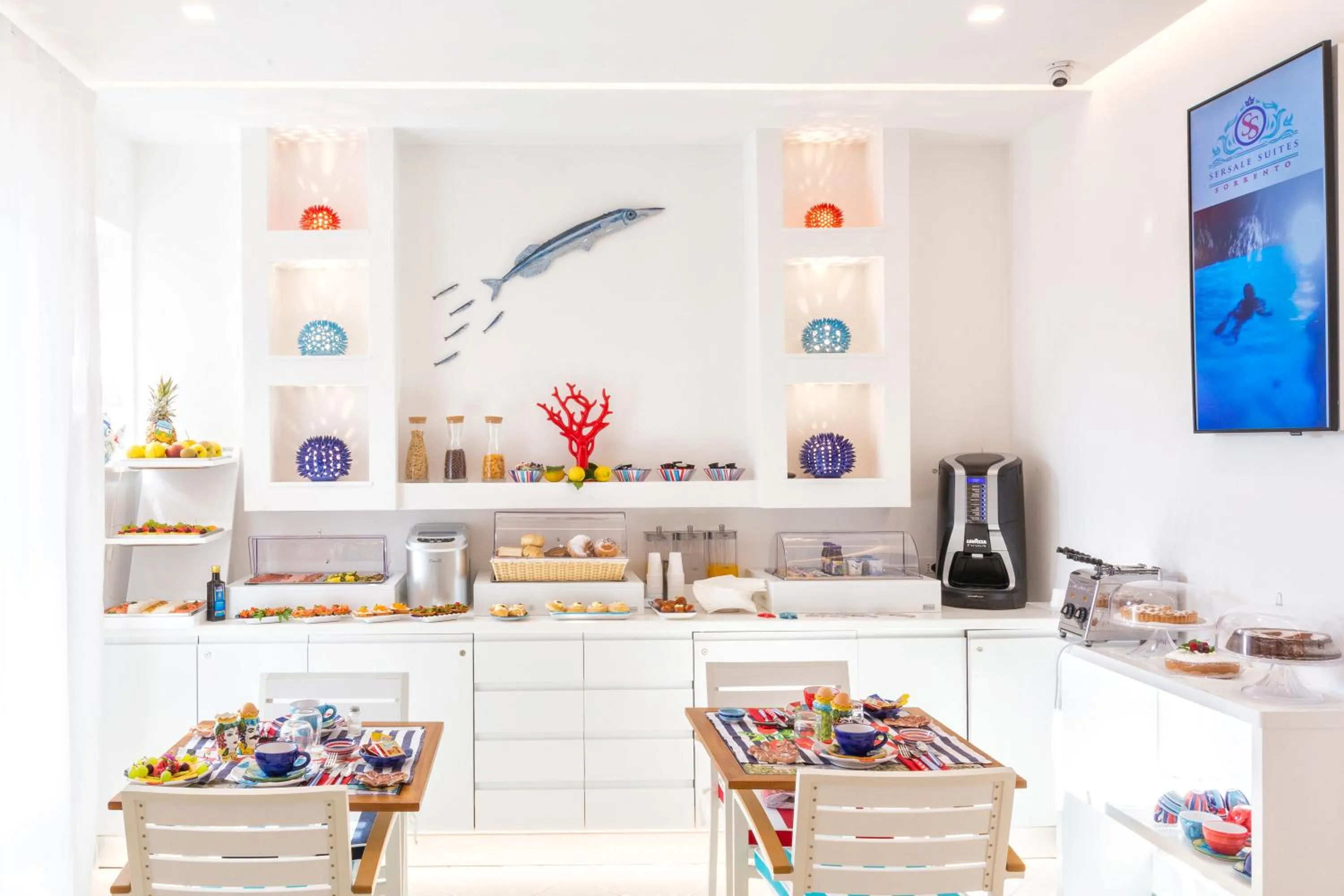 Breakfast in YourHome - Sersale Suites