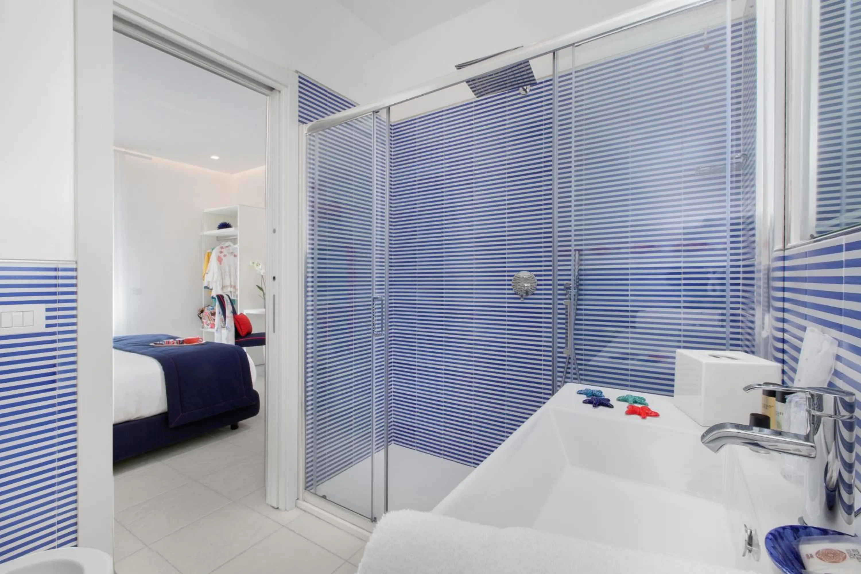 Bathroom, Bed in YourHome - Sersale Suites