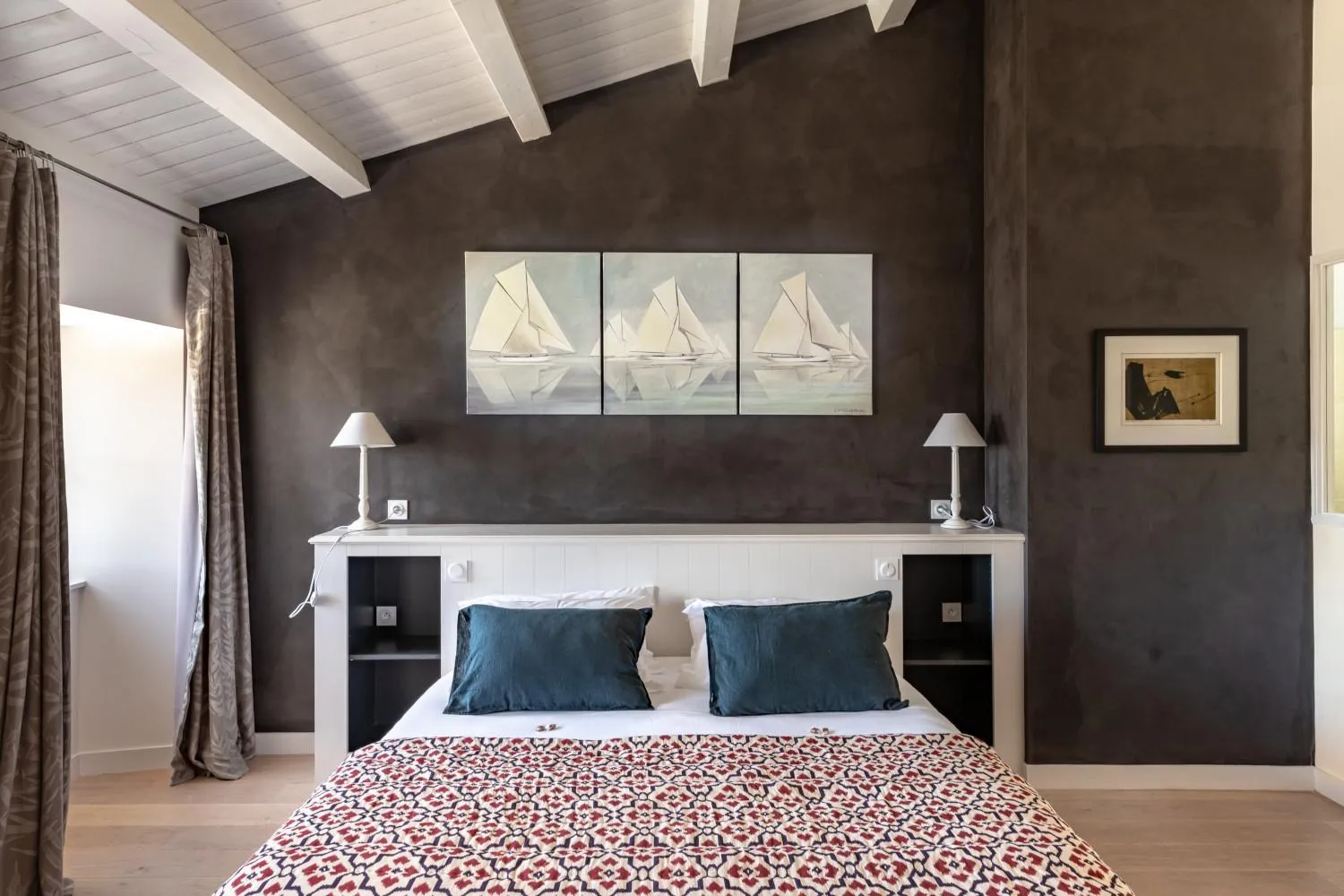 Bed in Villa de L'Eclusier