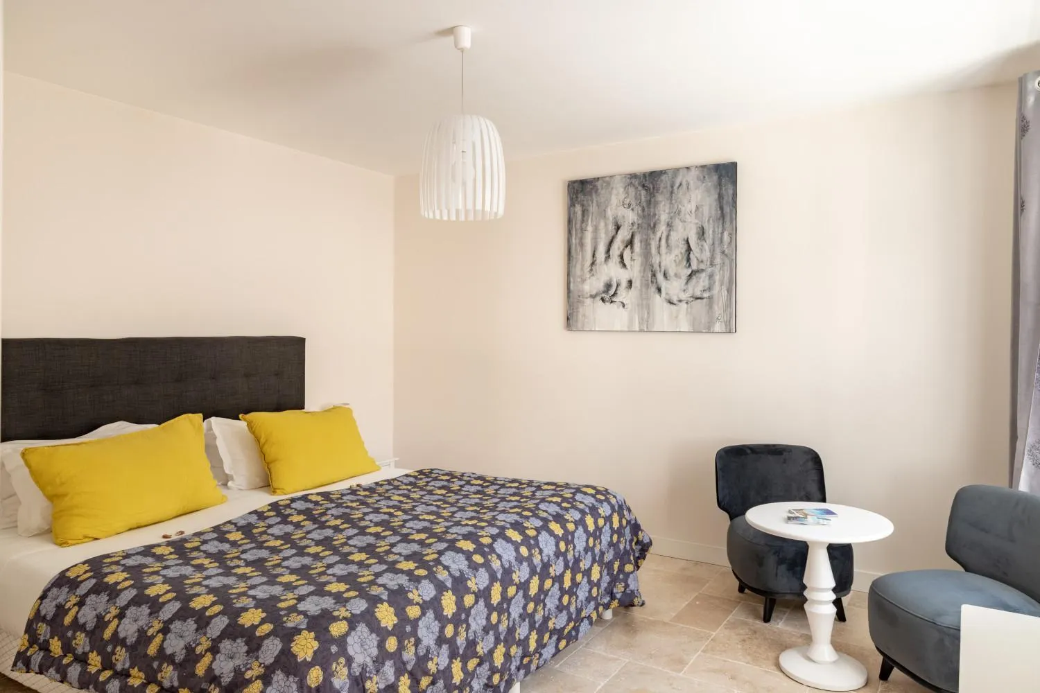 Bedroom in Villa de L'Eclusier