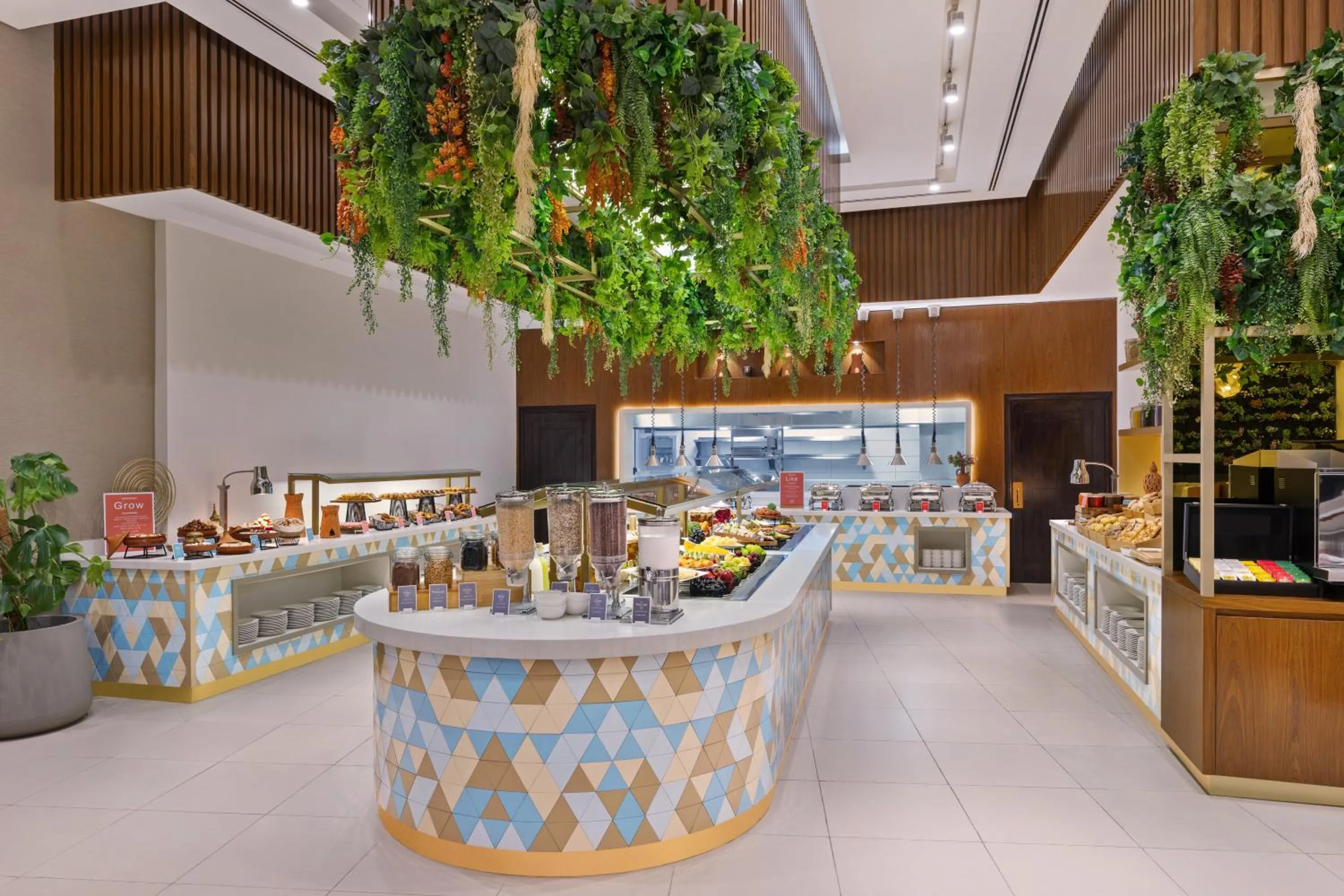 Restaurant/places to eat in Barcelo Al Jaddaf, Dubai