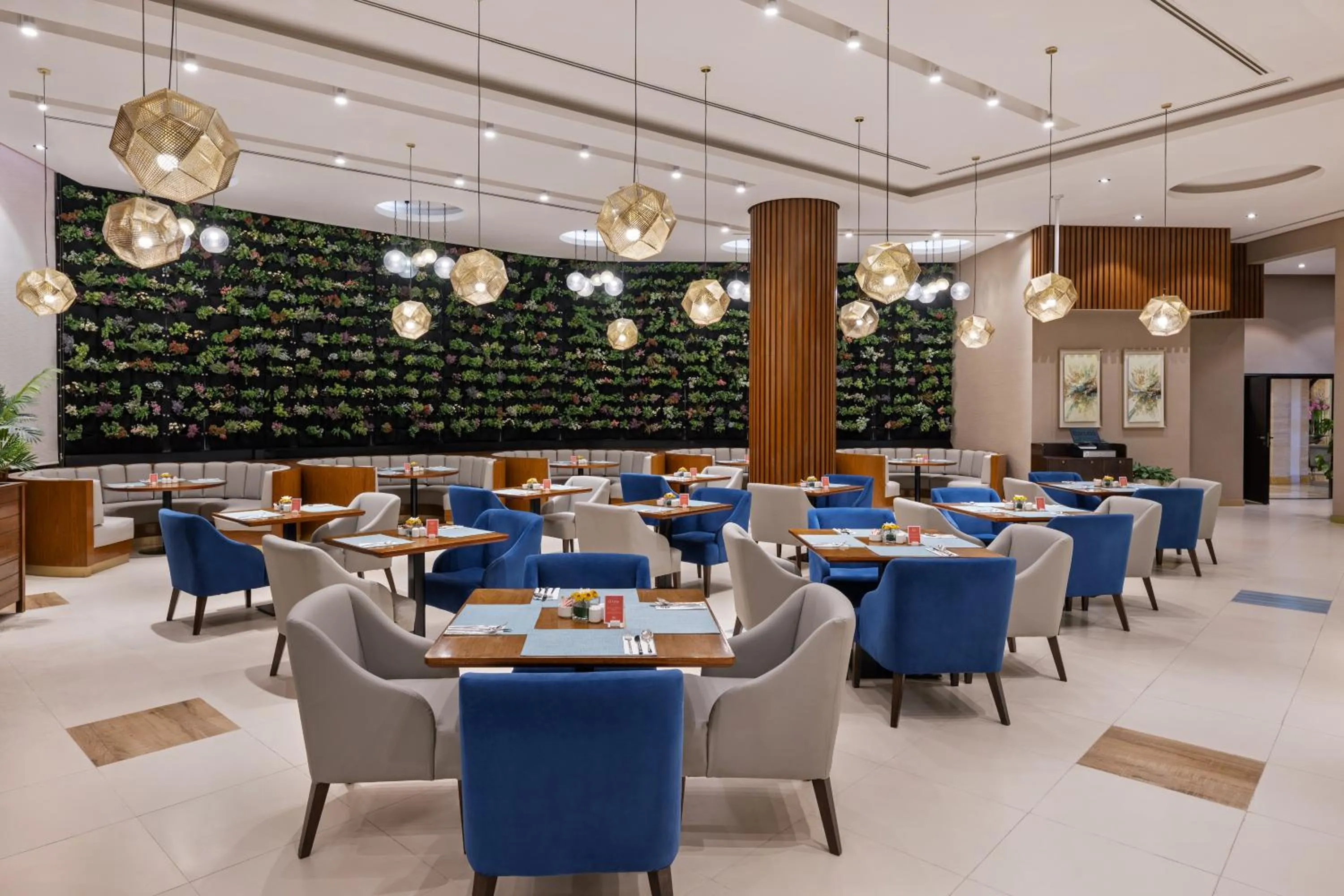 Restaurant/places to eat in Barcelo Al Jaddaf, Dubai