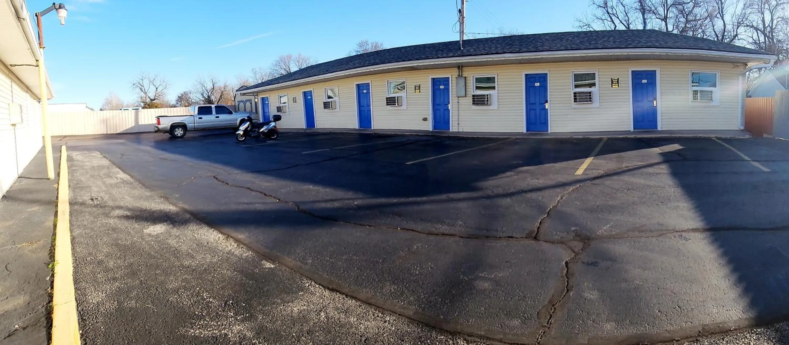 Property building in Plaza Motel