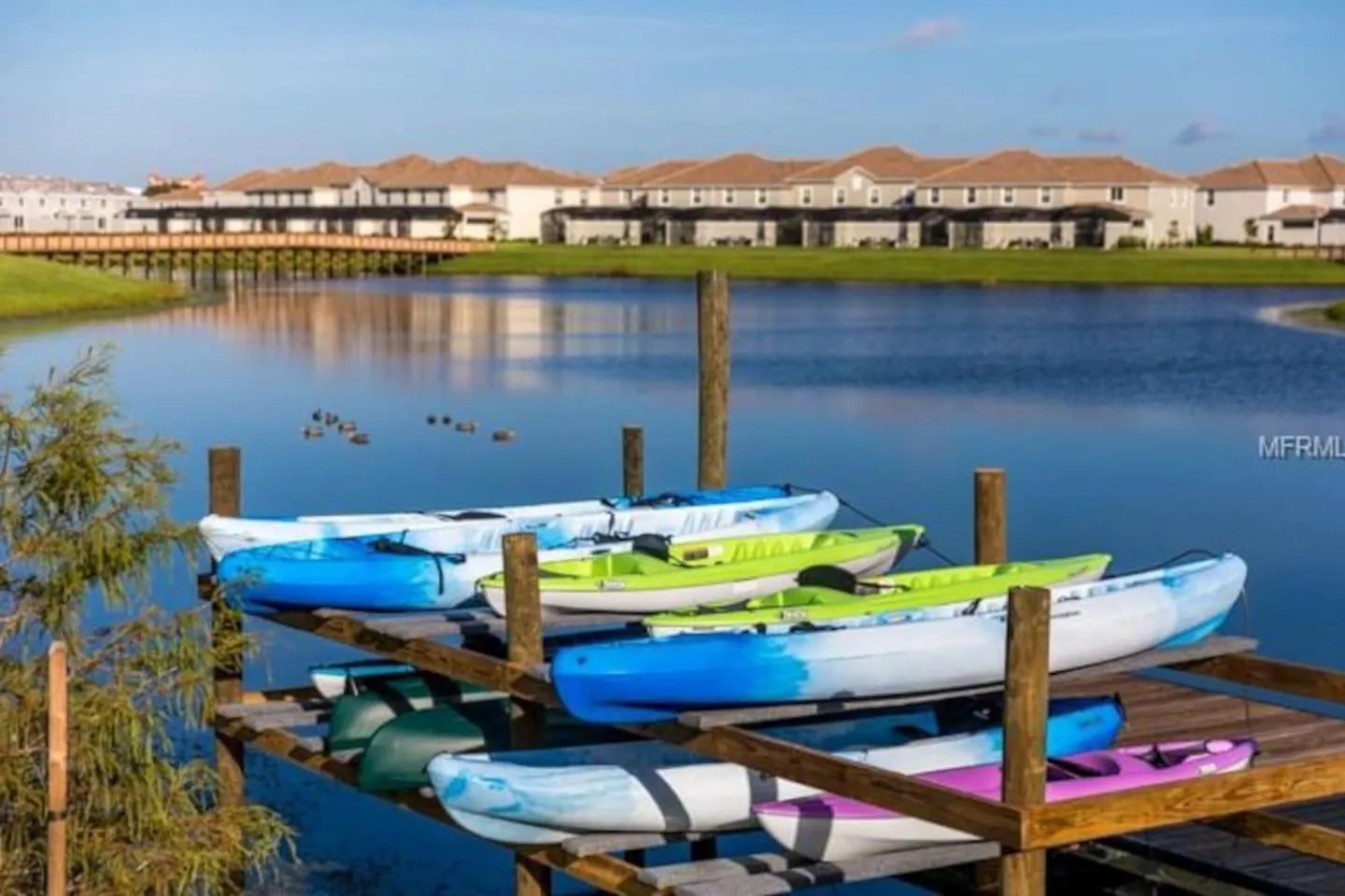 Canoeing in H - New 2 Bedroom Condo - 5 Miles to Disney - Free Water Park