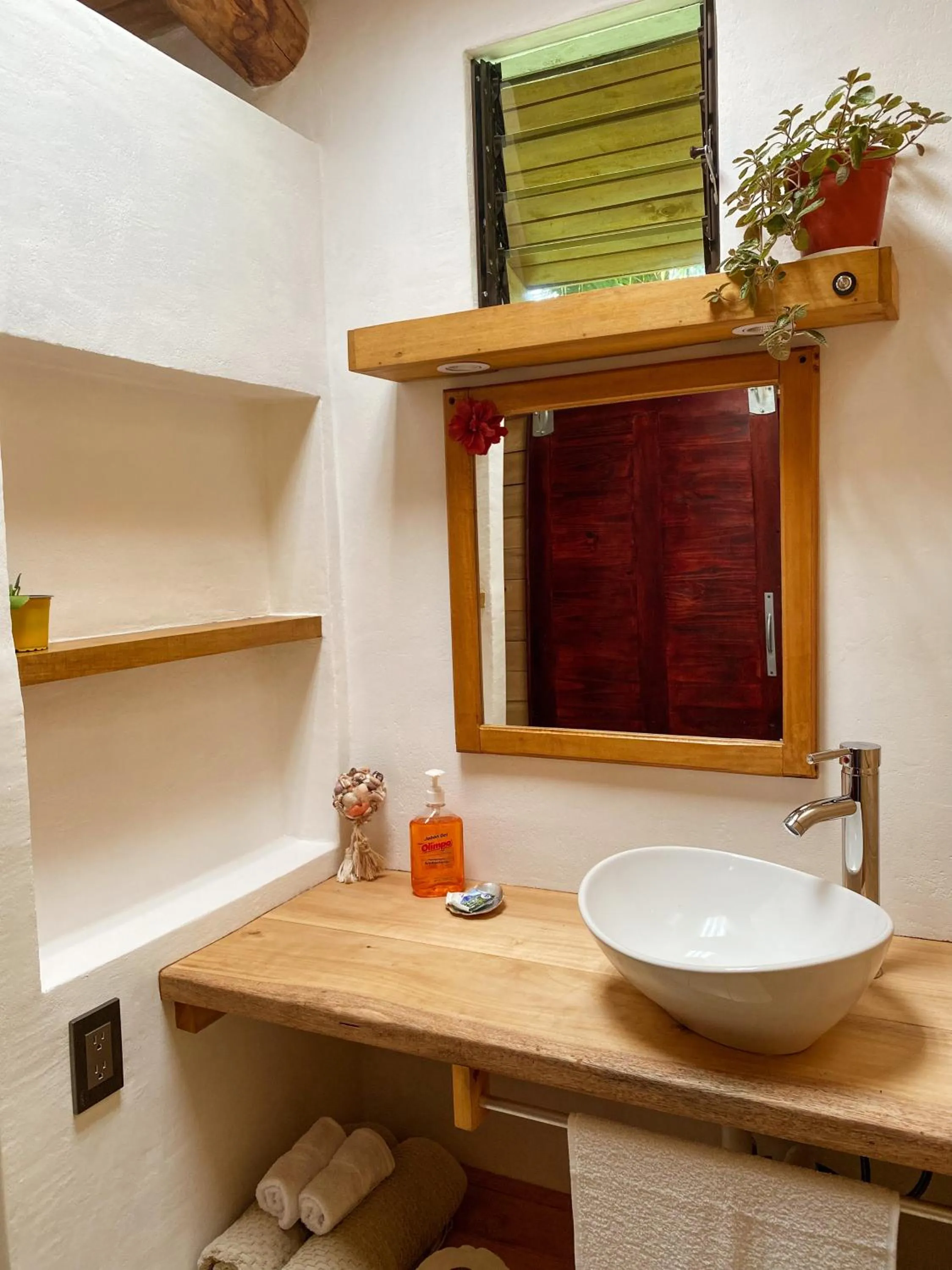 Bathroom in Cabañas Lamaite