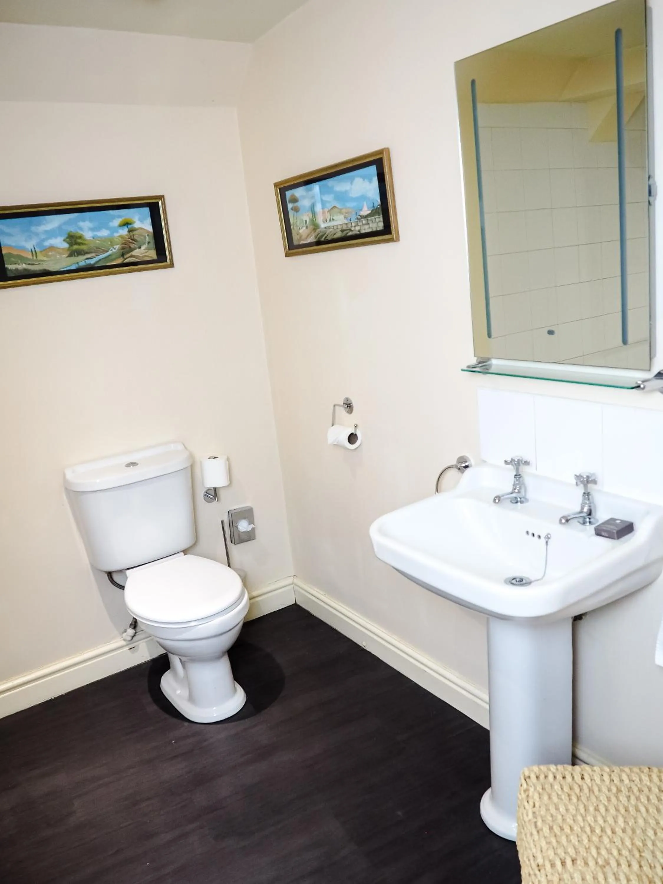 The Wensleydale Hotel