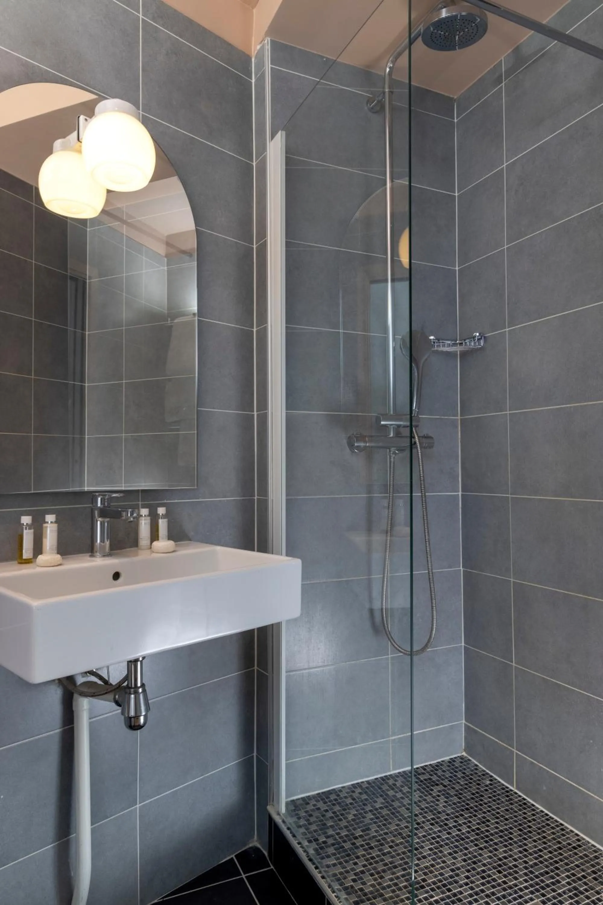 Bathroom in Hôtel Fior d'Aliza