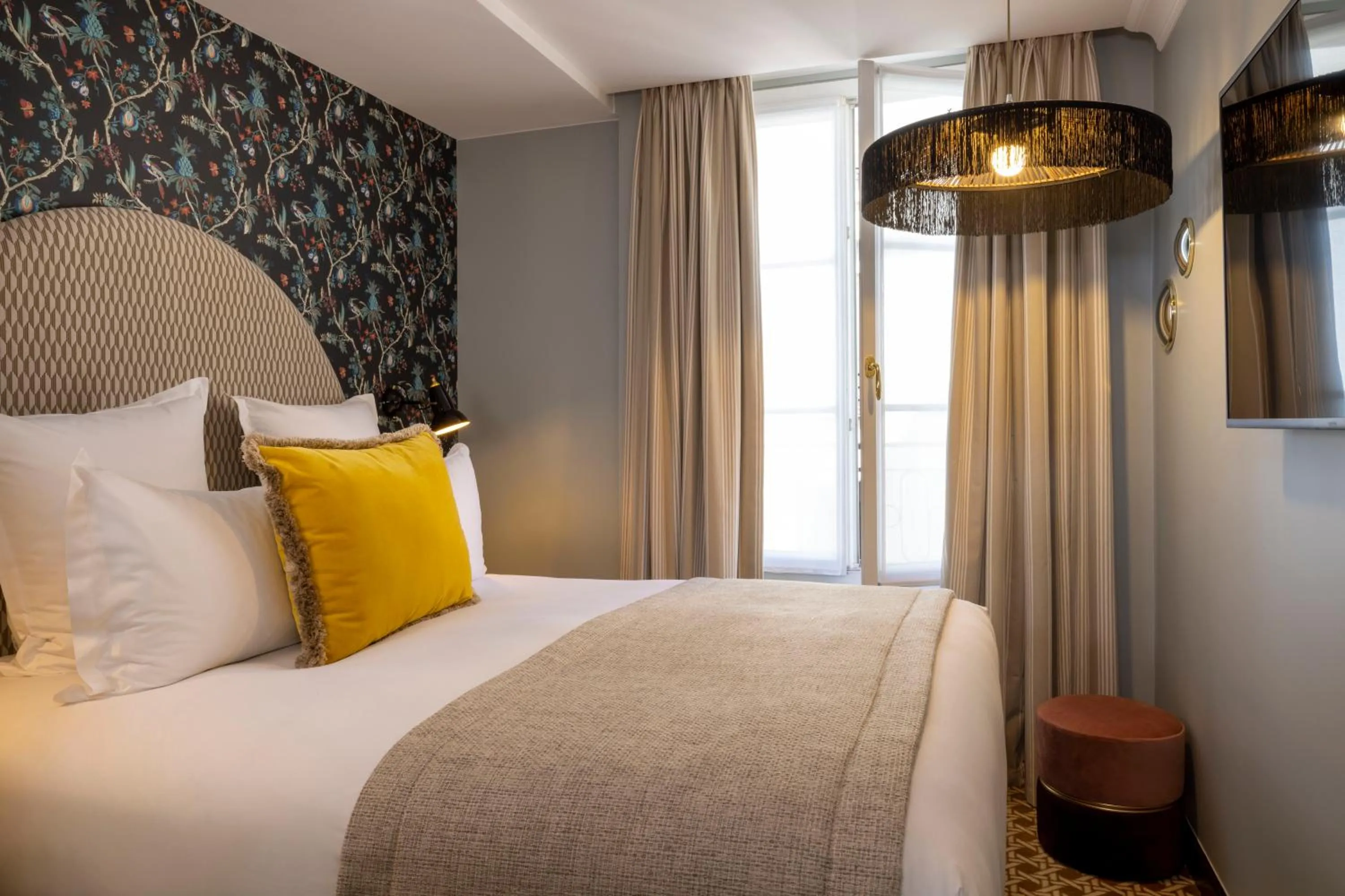 Bedroom, Bed in Hôtel Fior d'Aliza