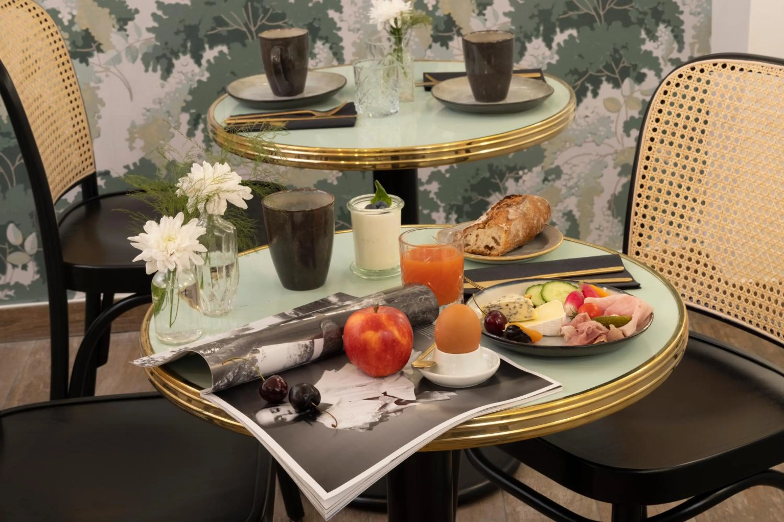 Food and drinks in Hôtel Fior d'Aliza