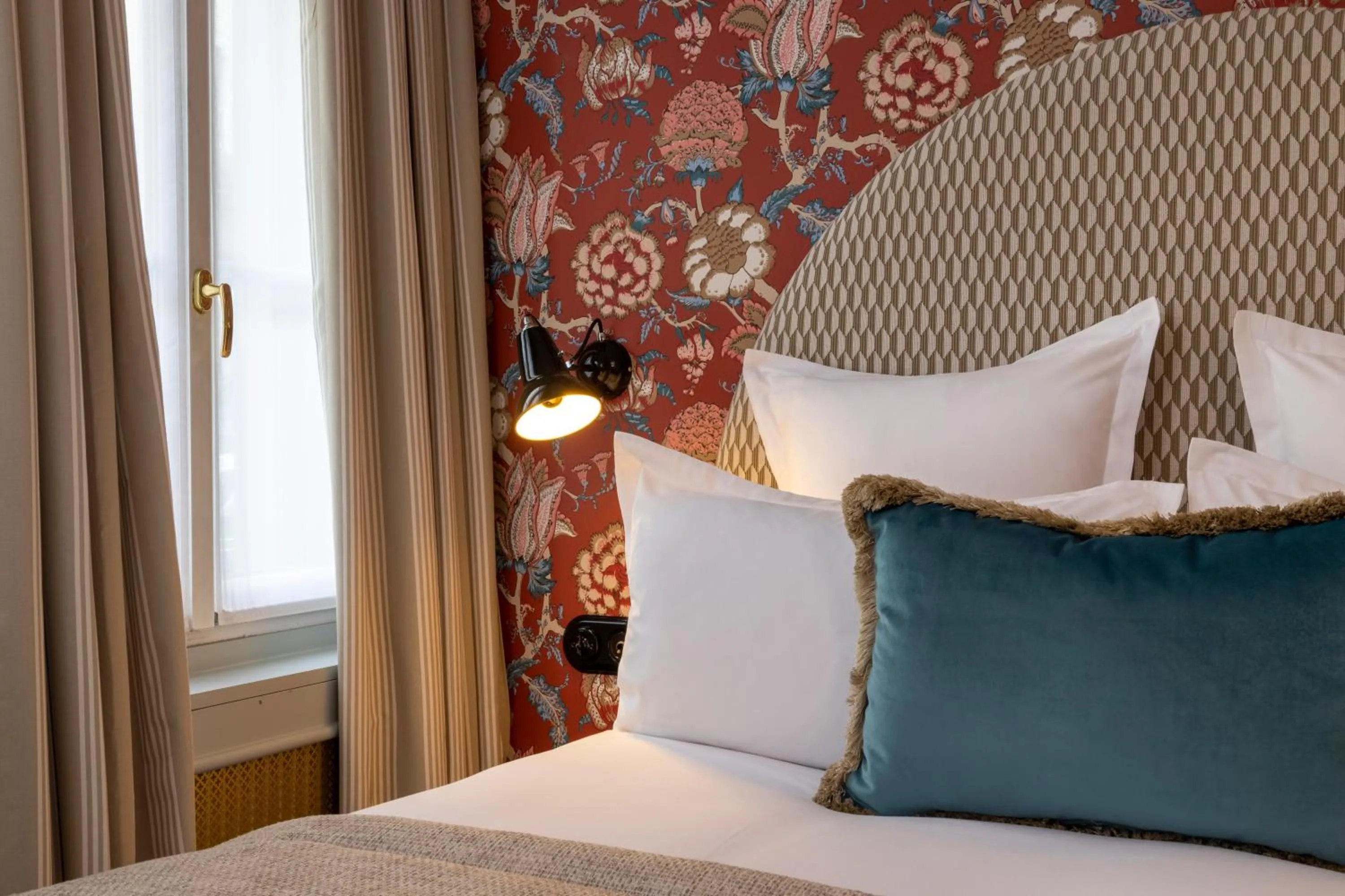 Bedroom, Bed in Hôtel Fior d'Aliza