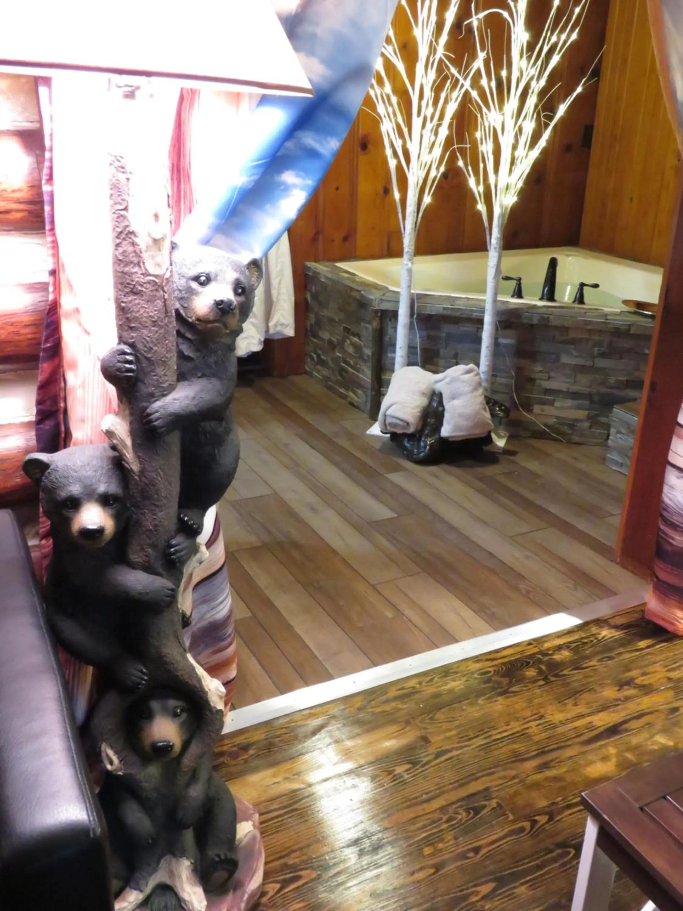 Bath in Tall Pines Inn