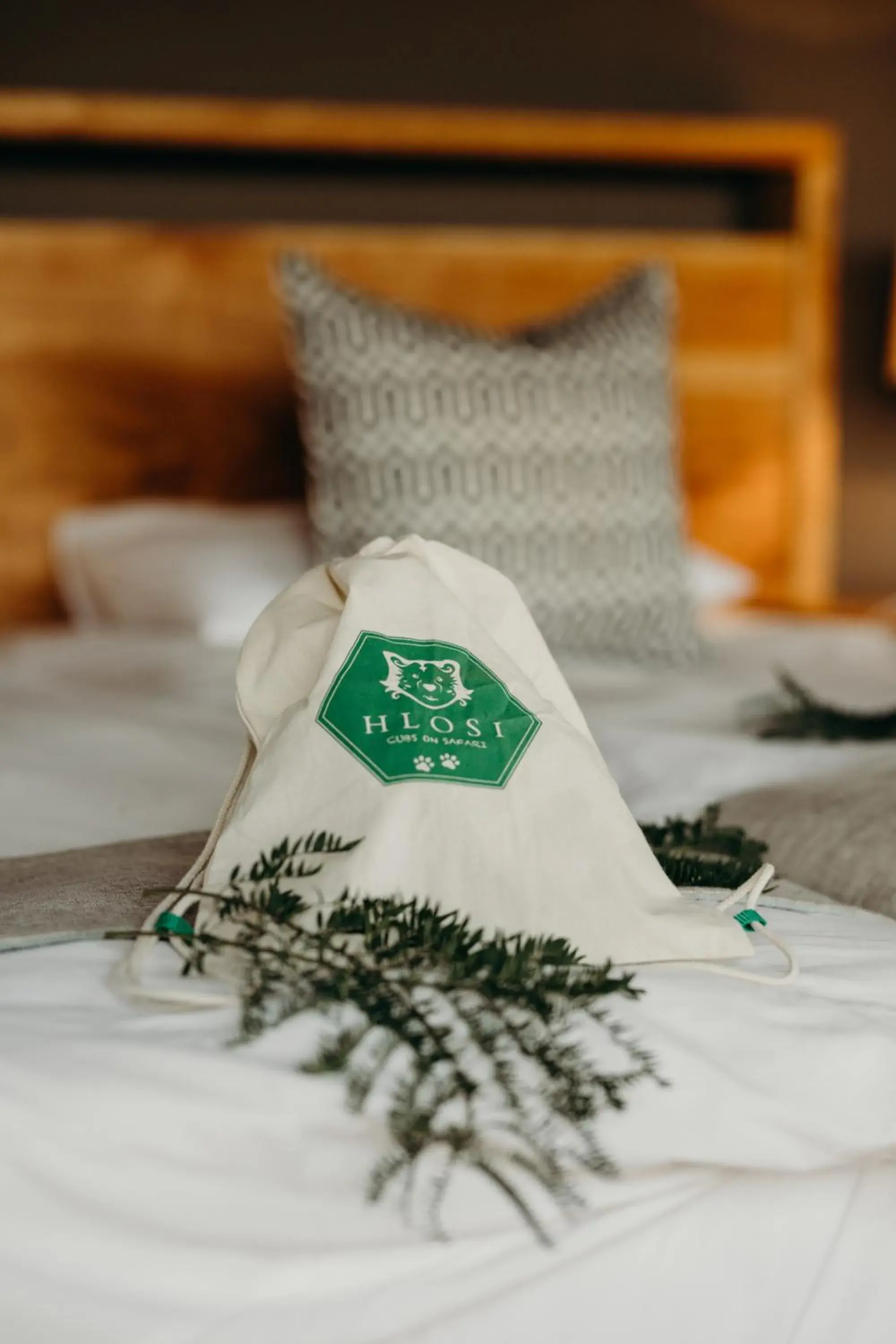 Bed in Hlosi Game Lodge - Amakhala Game Reserve Bed in Hlosi Game Lodge - Amakhala Game Reserve