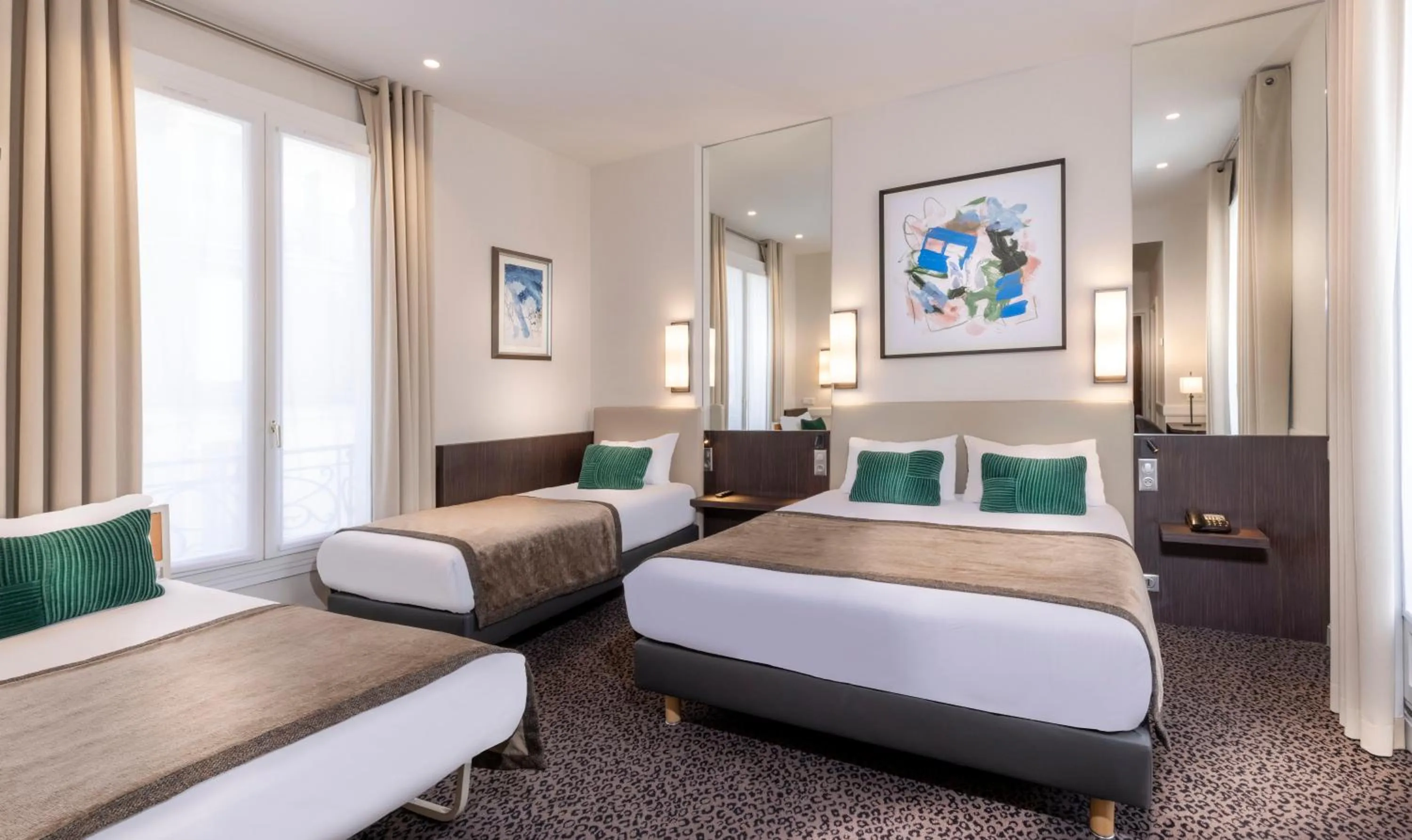 Bed in Elysées Ceramic