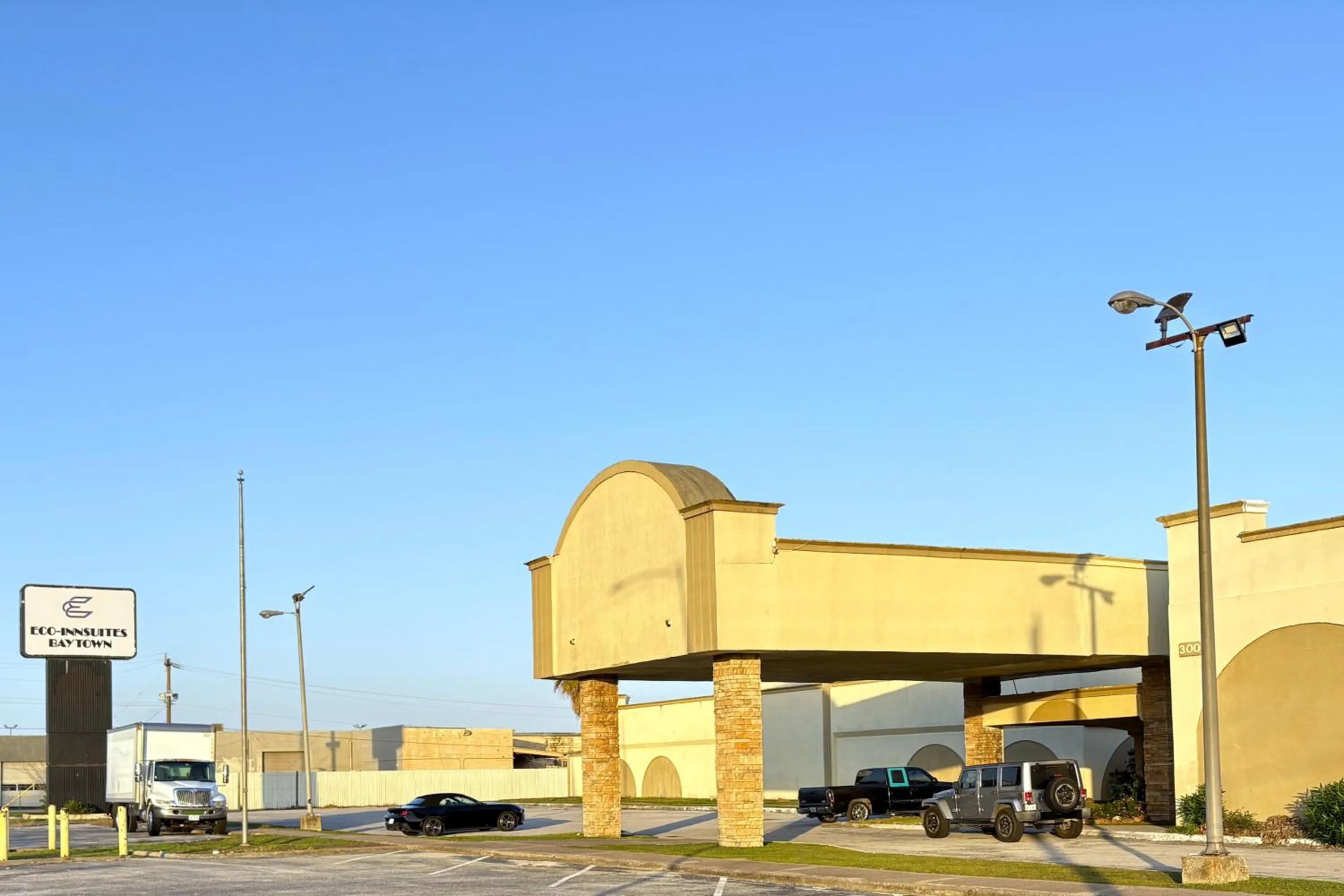 Facade/entrance in Motel 19 By Capital O Baytown I-10