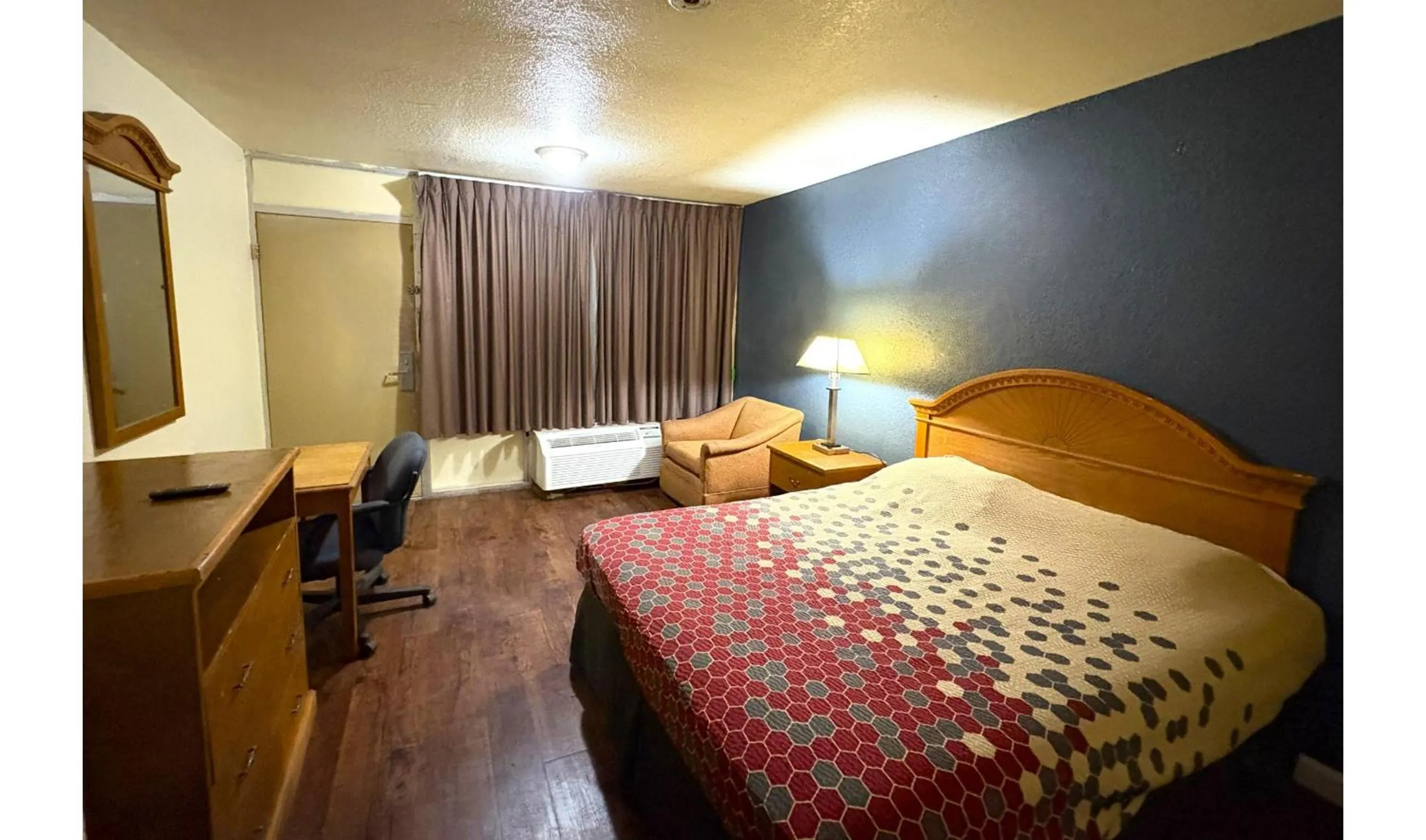 Bedroom, Bed in Motel 19 By Capital O Baytown I-10
