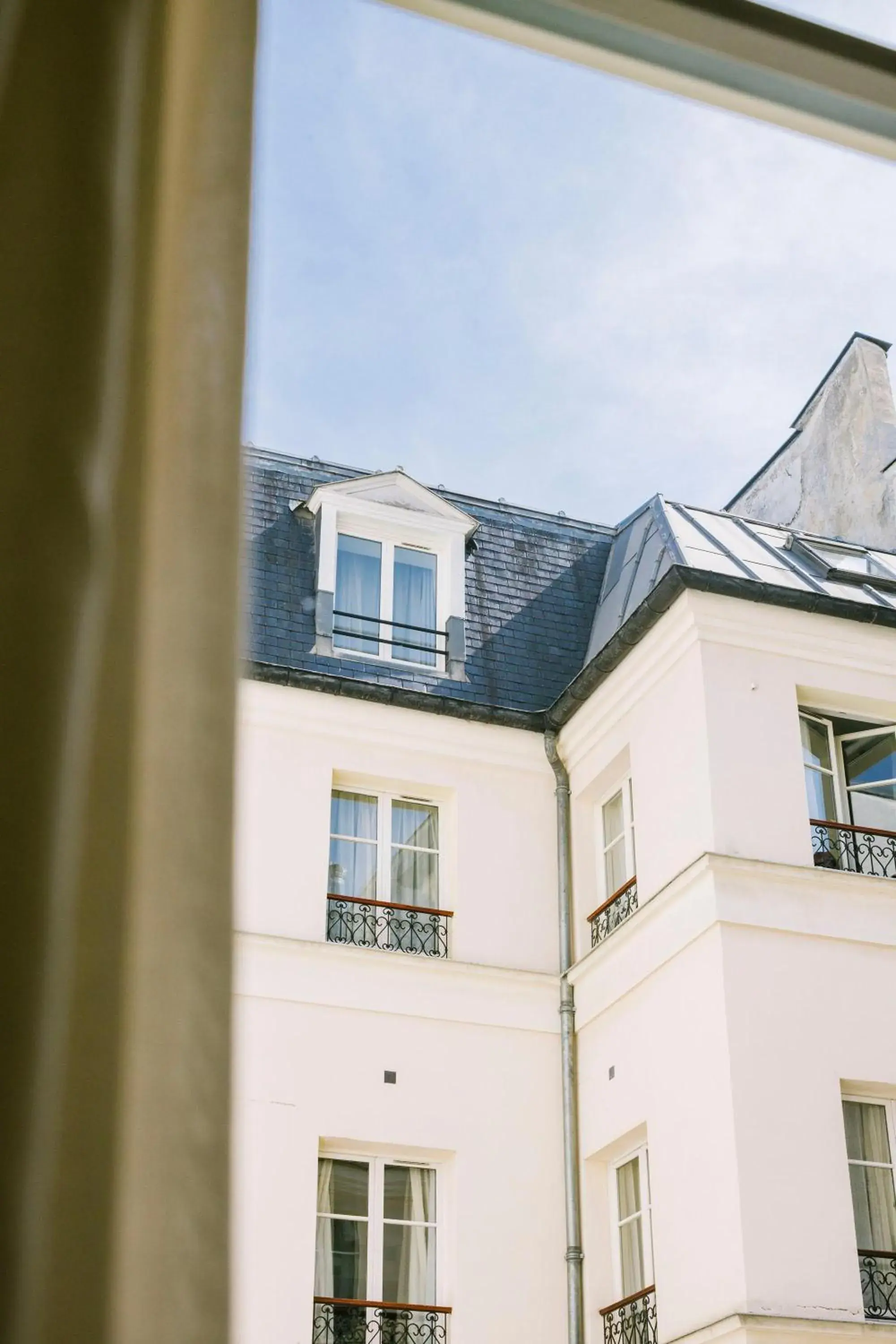 Property building in Hotel Pulitzer Paris Property building in Hotel Pulitzer Paris