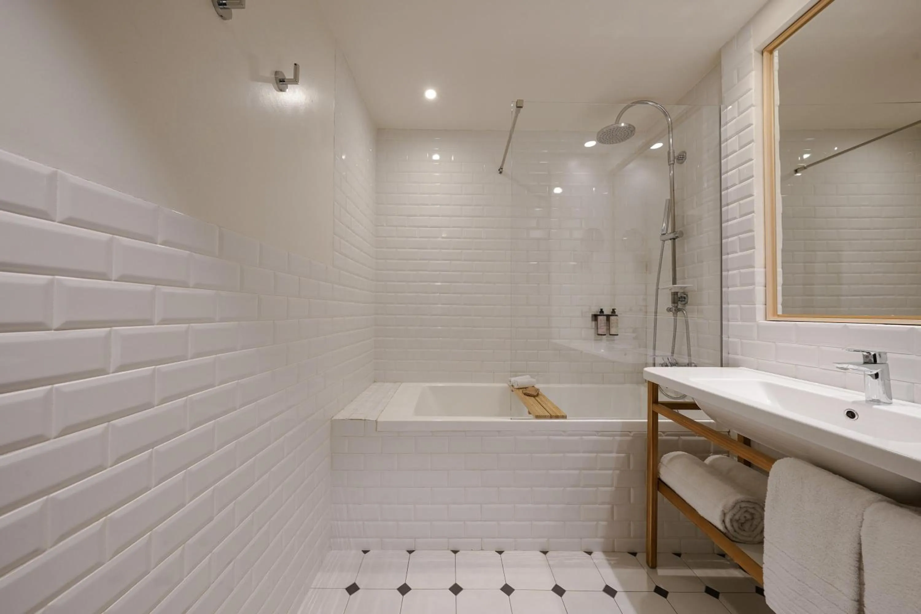 Bathroom in Hotel Pulitzer Paris