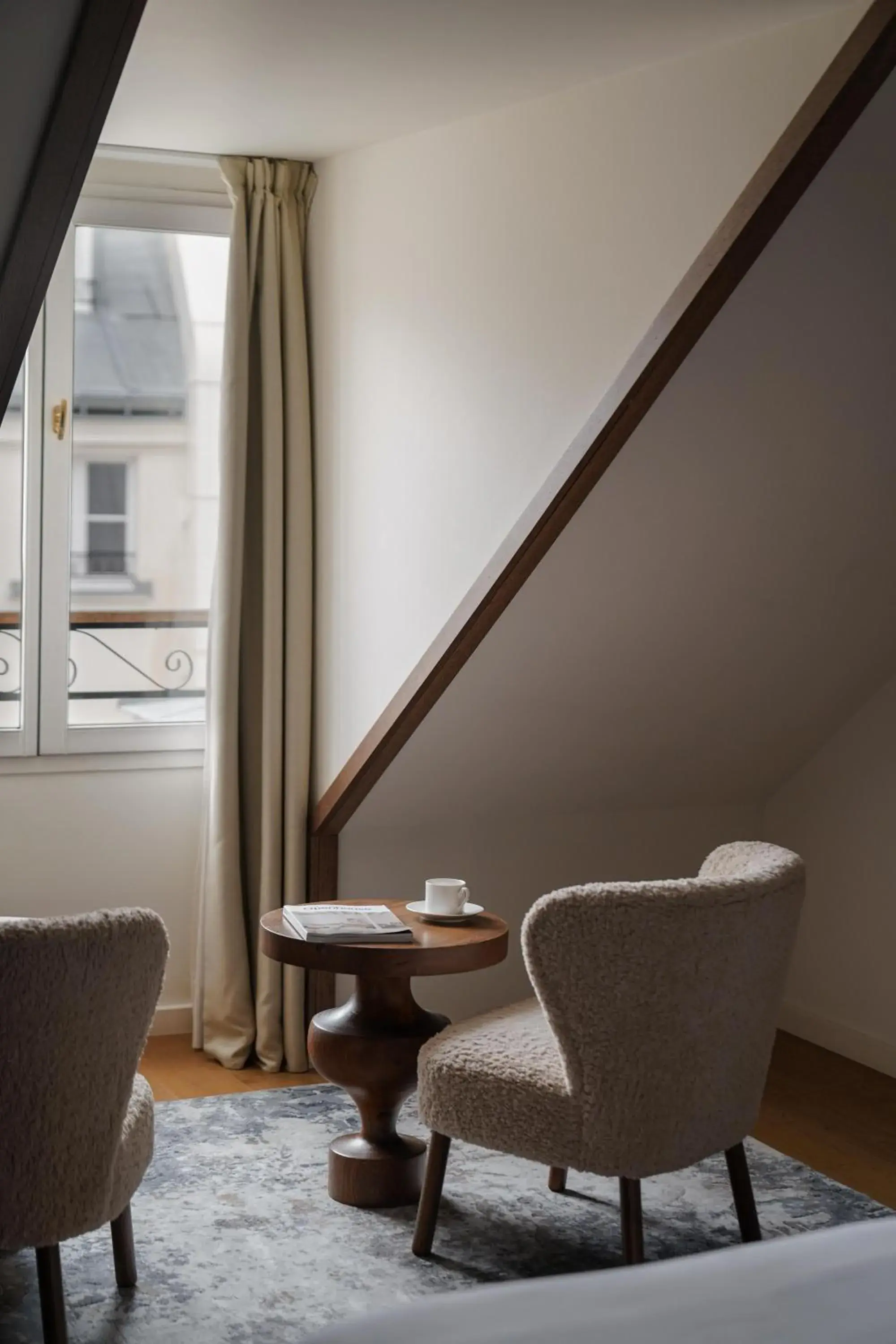 Photo of the whole room in Hotel Pulitzer Paris Photo of the whole room in Hotel Pulitzer Paris