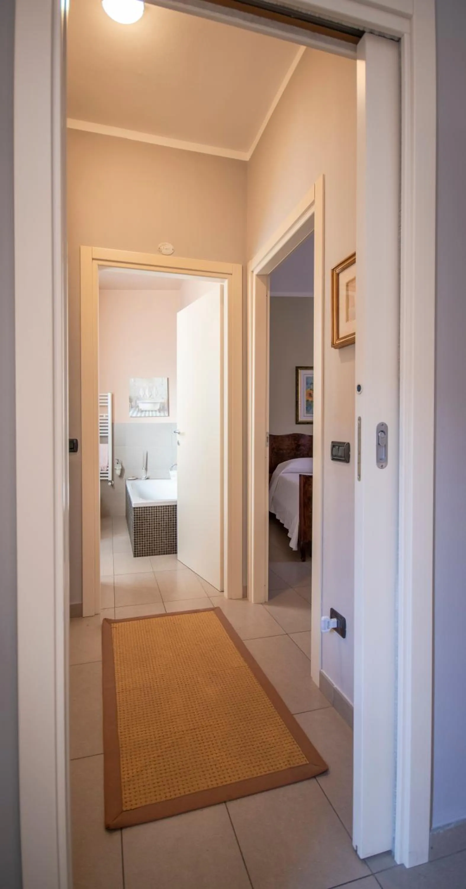 Double Room with Private Bathroom in A due passi dal Castello