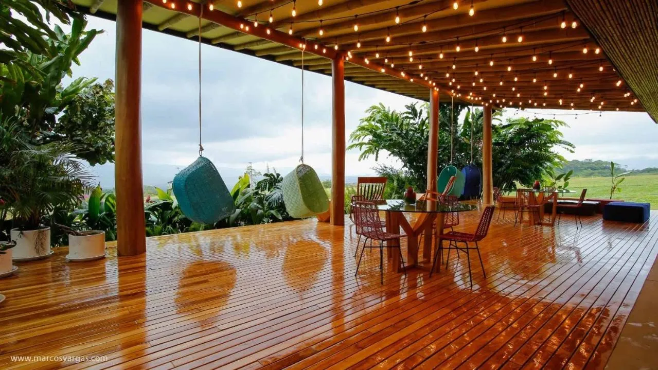 Restaurant/places to eat in Kinkara Luxury Retreat