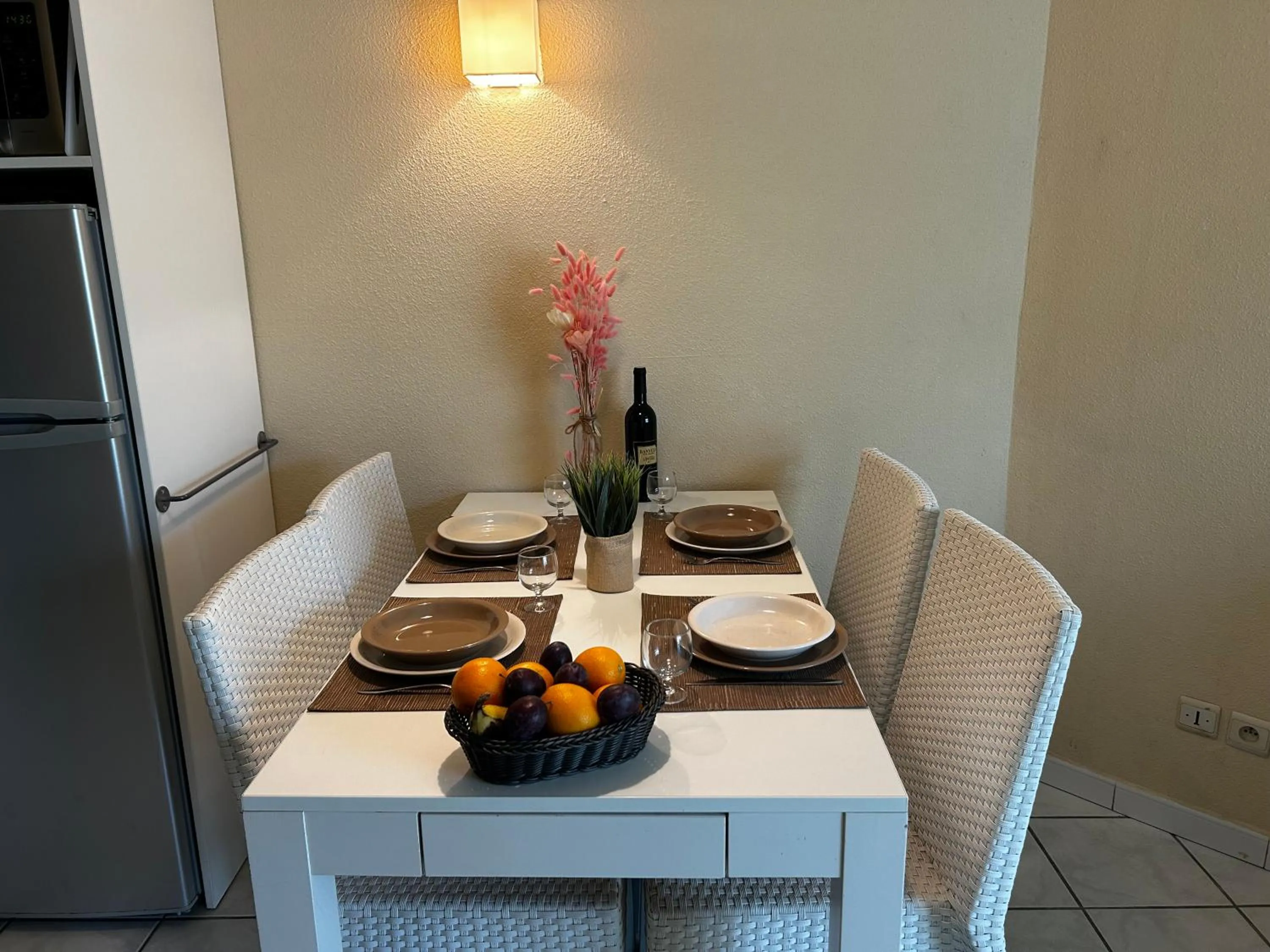Dining area in Lagrange Grand Bleu Vacances – Résidence Les Jardins de Neptune