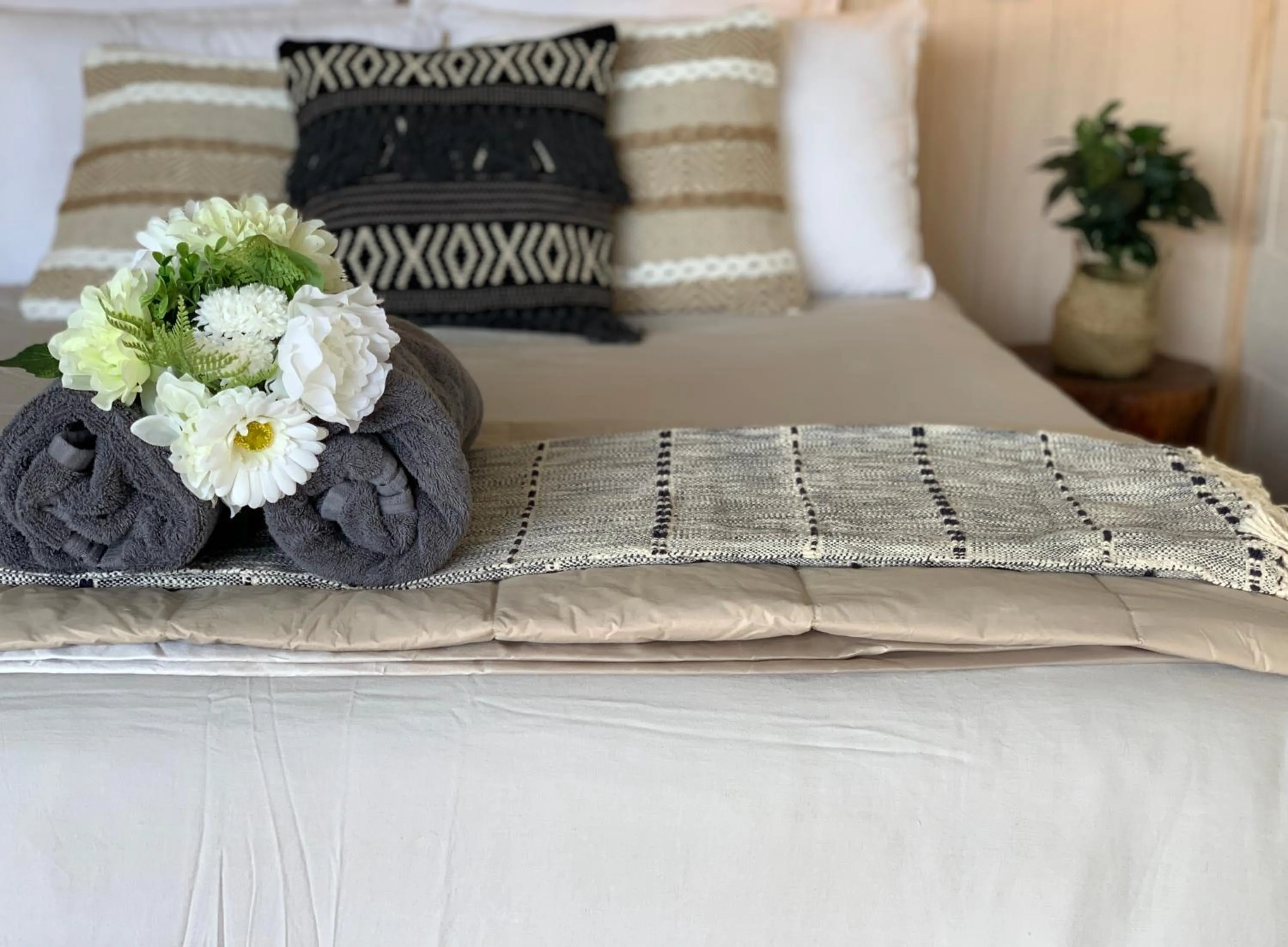 Bed in Kaikōura Peaks eMotel