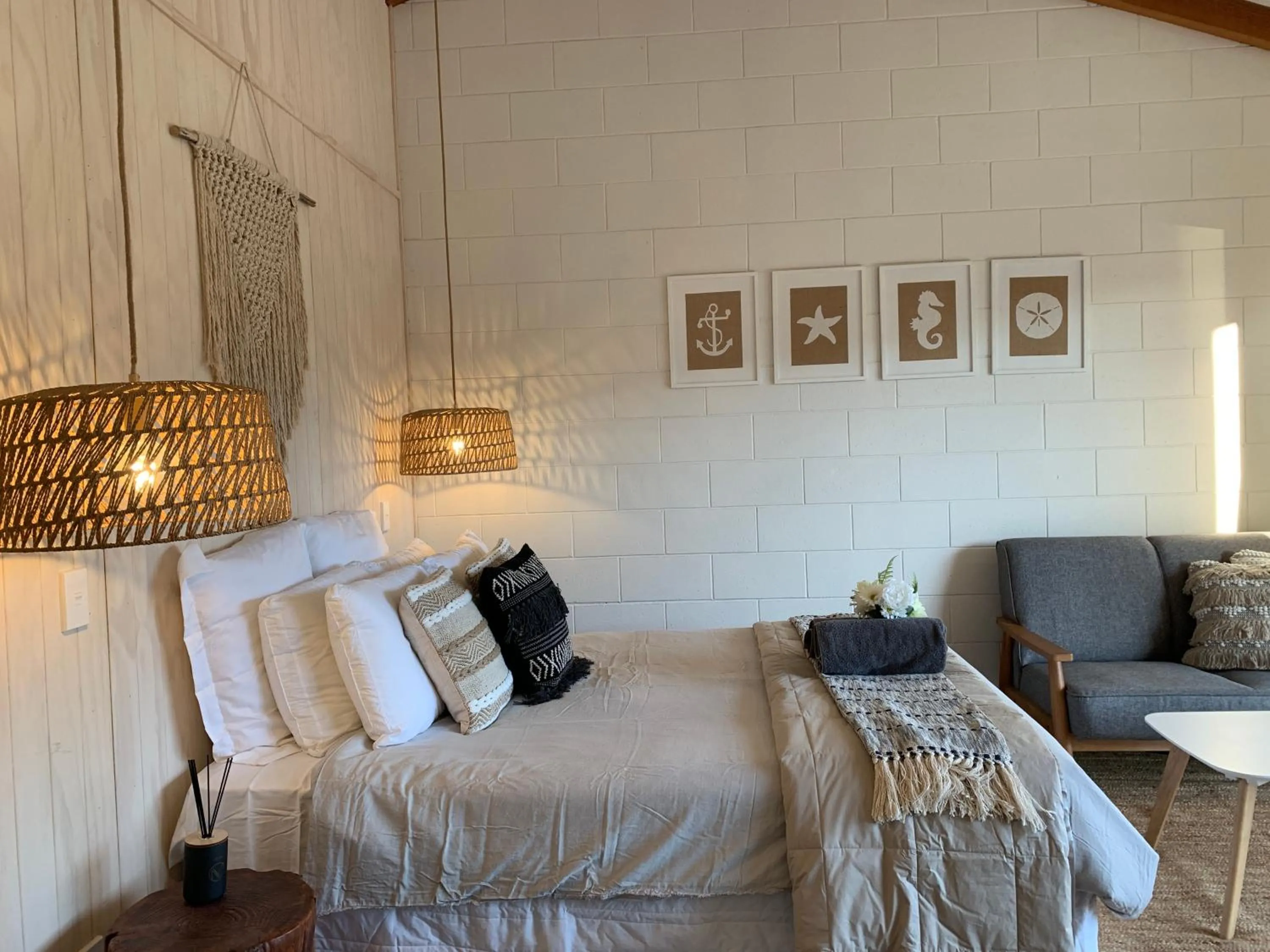 Bedroom, Bed in Kaikōura Peaks eMotel