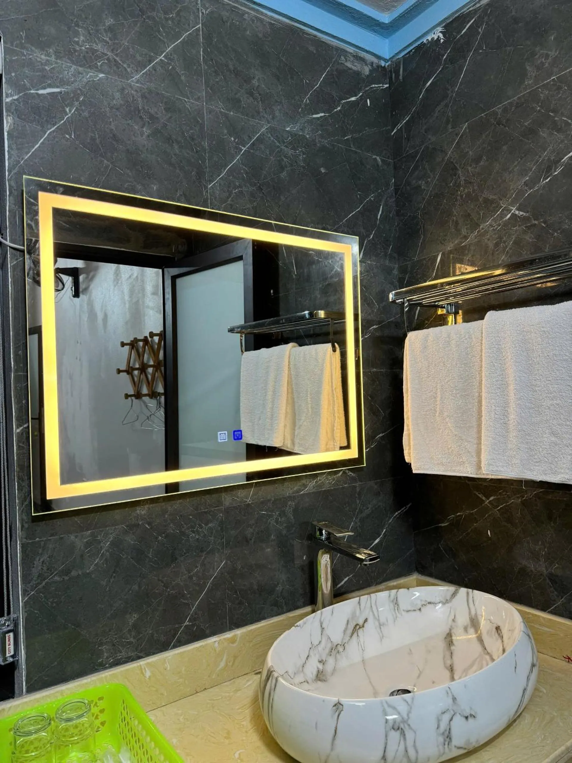 Shower in Tam Coc Charming Bungalow