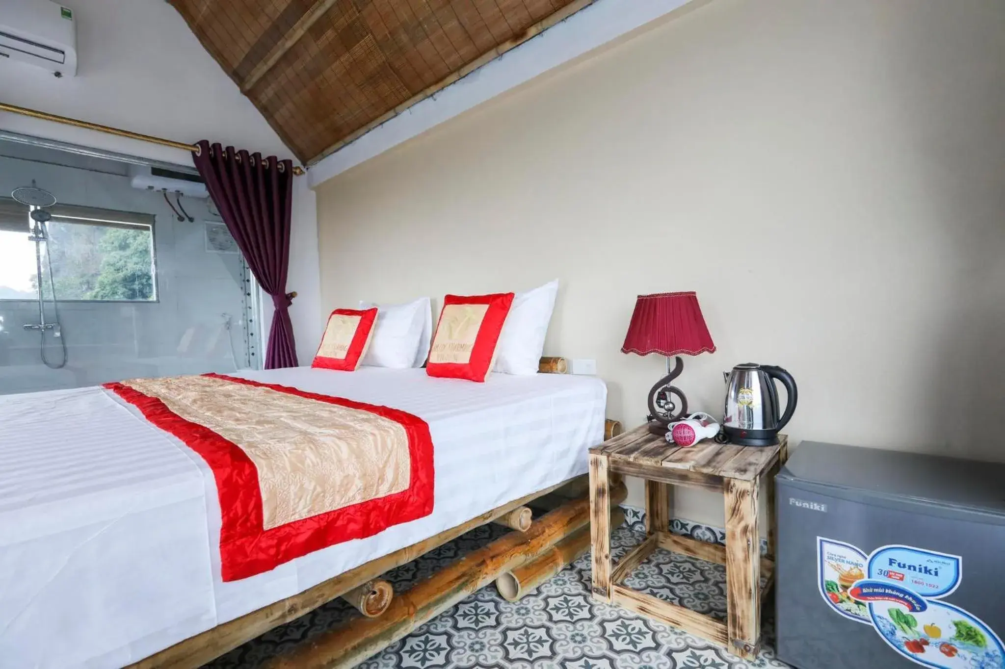 Deluxe Bungalow in Tam Coc Charming Bungalow Deluxe Bungalow in Tam Coc Charming Bungalow