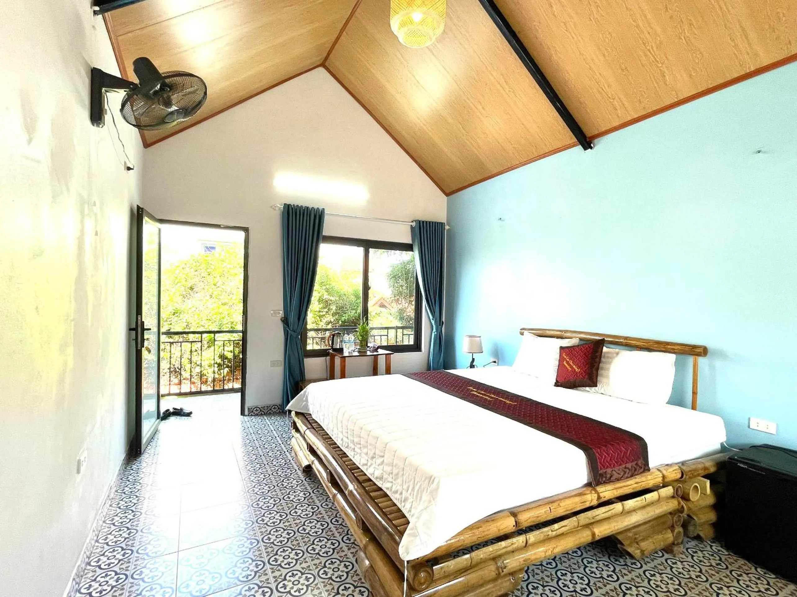 Photo of the whole room, Bed in Tam Coc Charming Bungalow