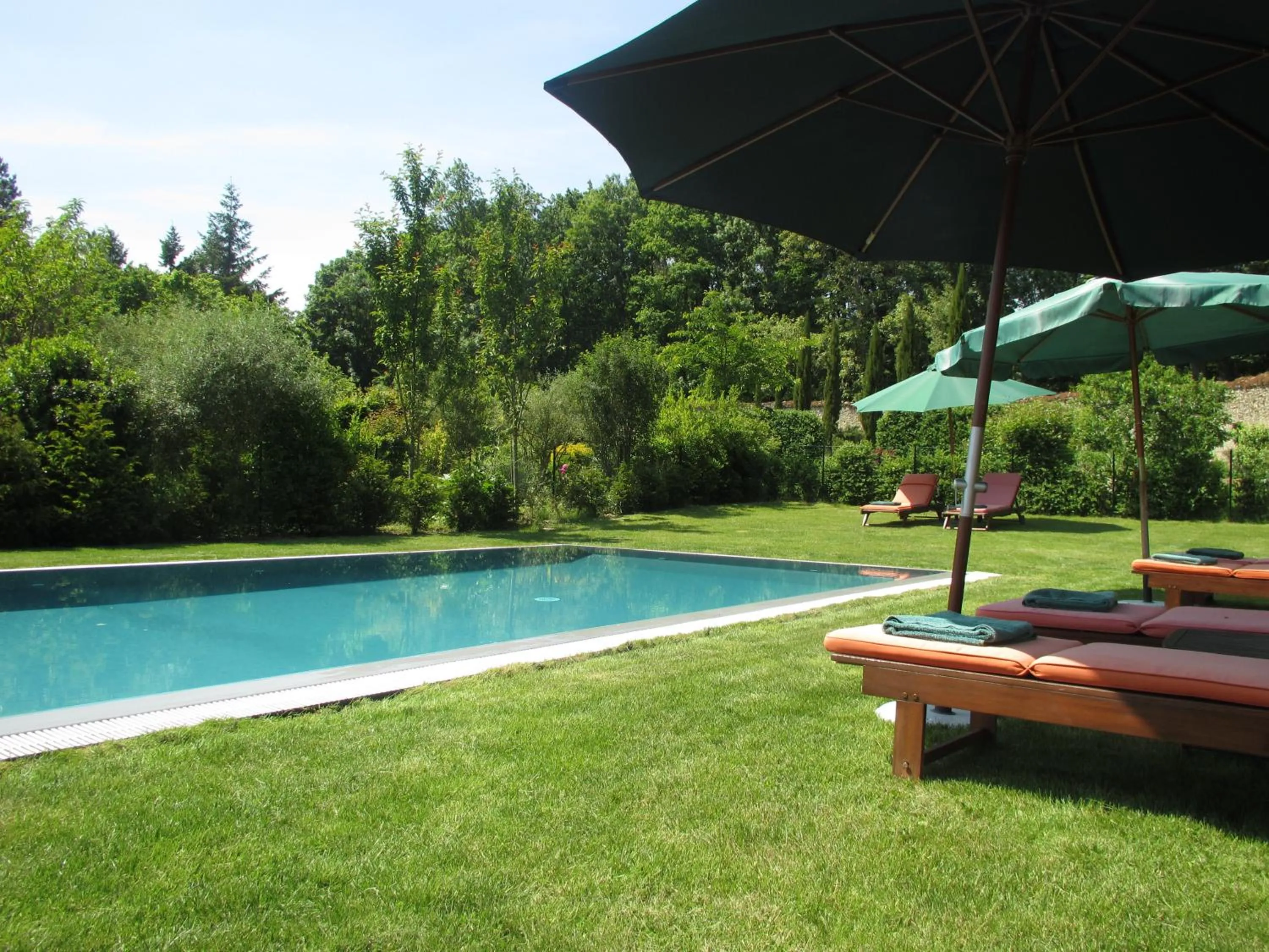 Swimming pool in Château de Vaulogé