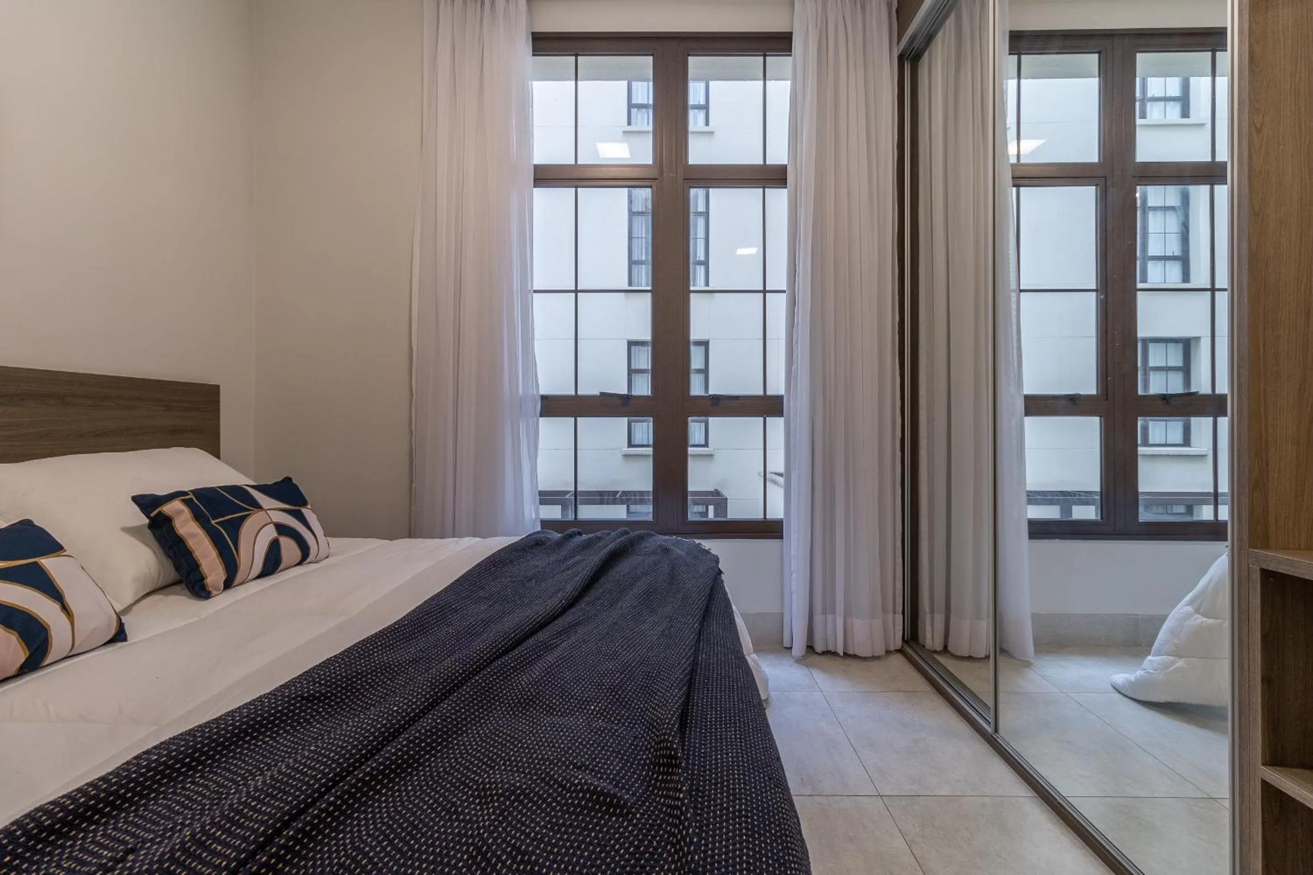 Bedroom, Bed in Jacques Pilon Residence